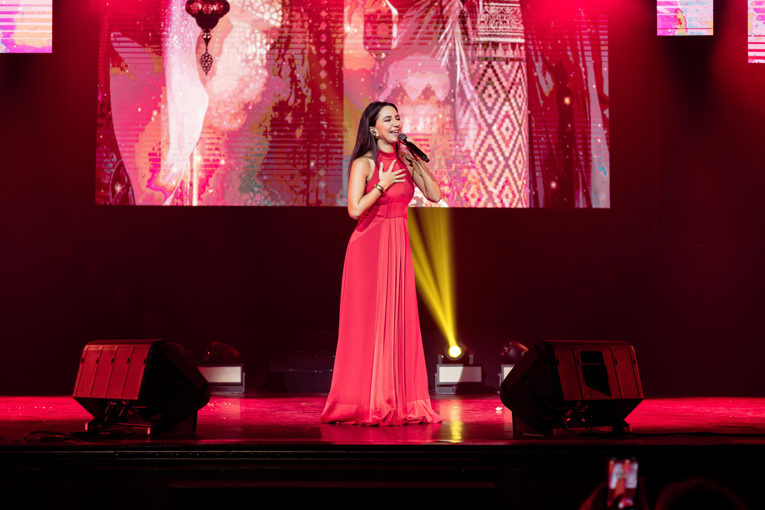 Благотворительный проект «Сцена». Контент фотограф в Ростове-на-Дону Мардус Павел