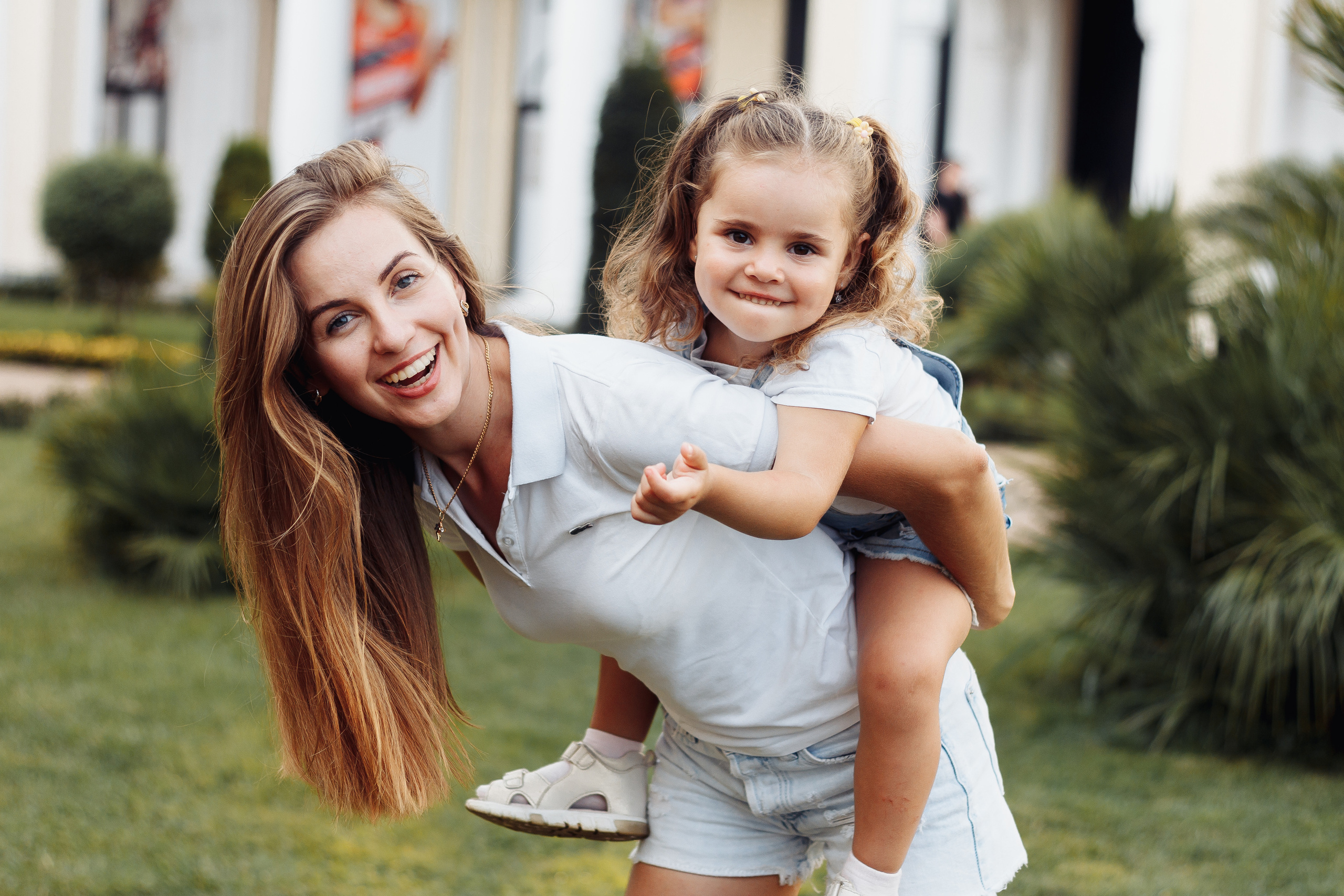 Катя и малышка Тео. Контент фотограф в Ростове-на-Дону Мардус Павел
