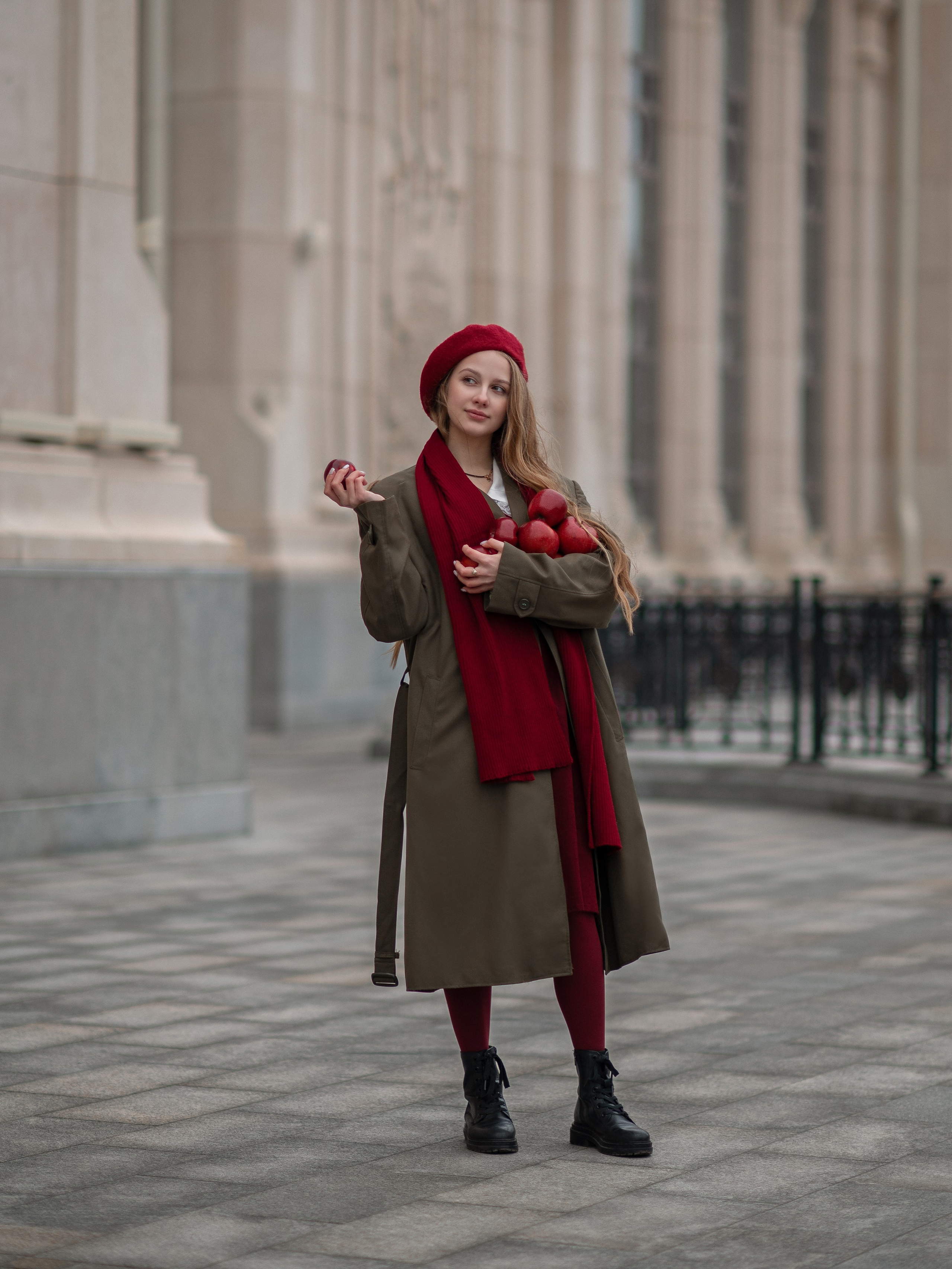 Девушка с яблоками - ретрофотосессия в Новом Херсонесе