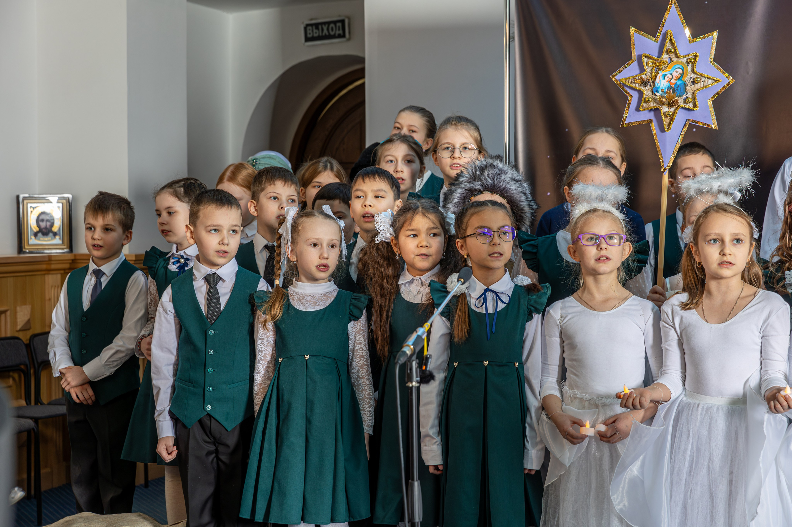 Рождество Воскресная школа 2025. Фотограф Таинств Крещение и Венчания г. Магадан Власова Ульяна