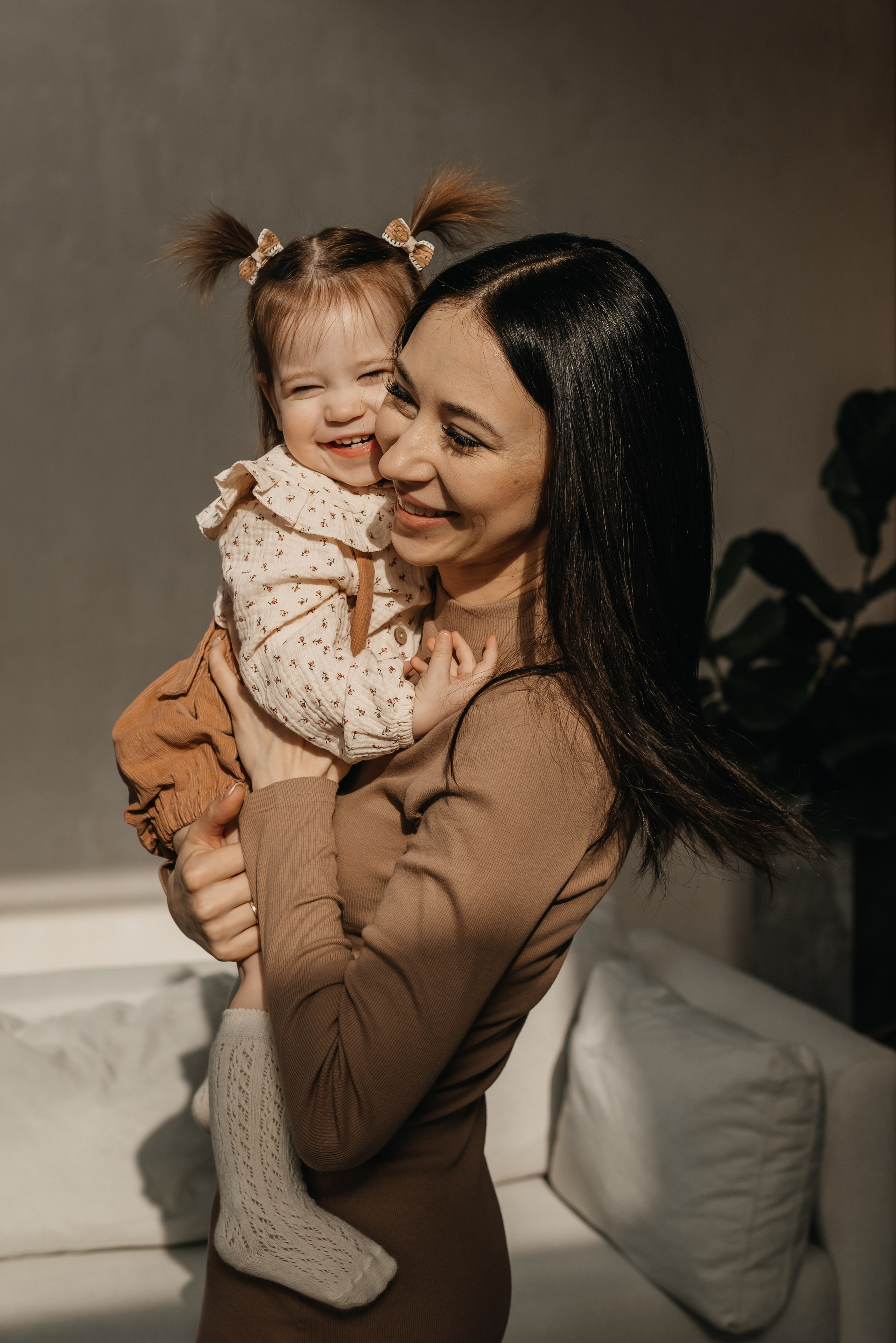 Семейная фотосессия в студии-дом. Семейный и детский фотограф Кущ Наташа