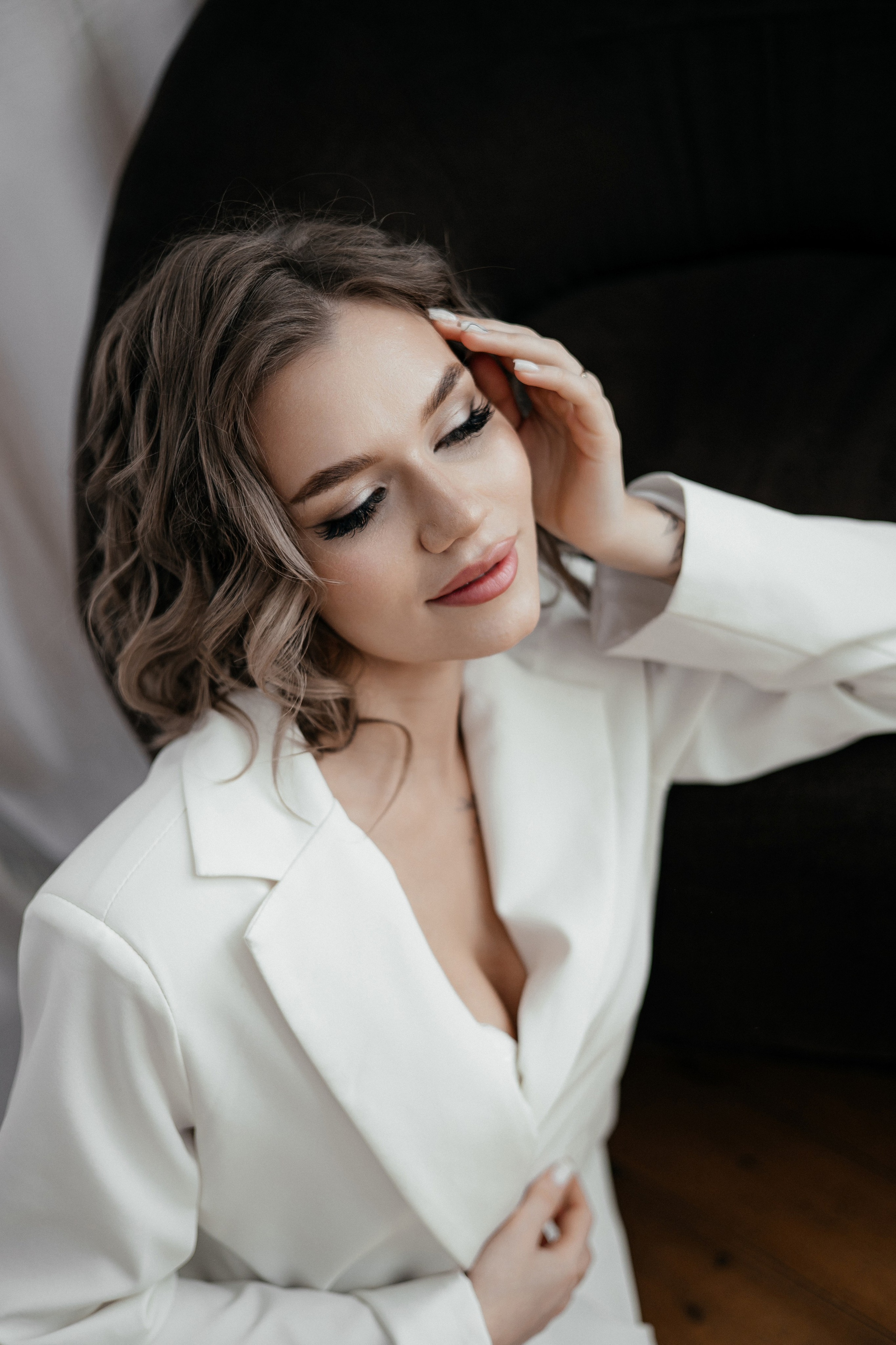 Лиза. белые цветы