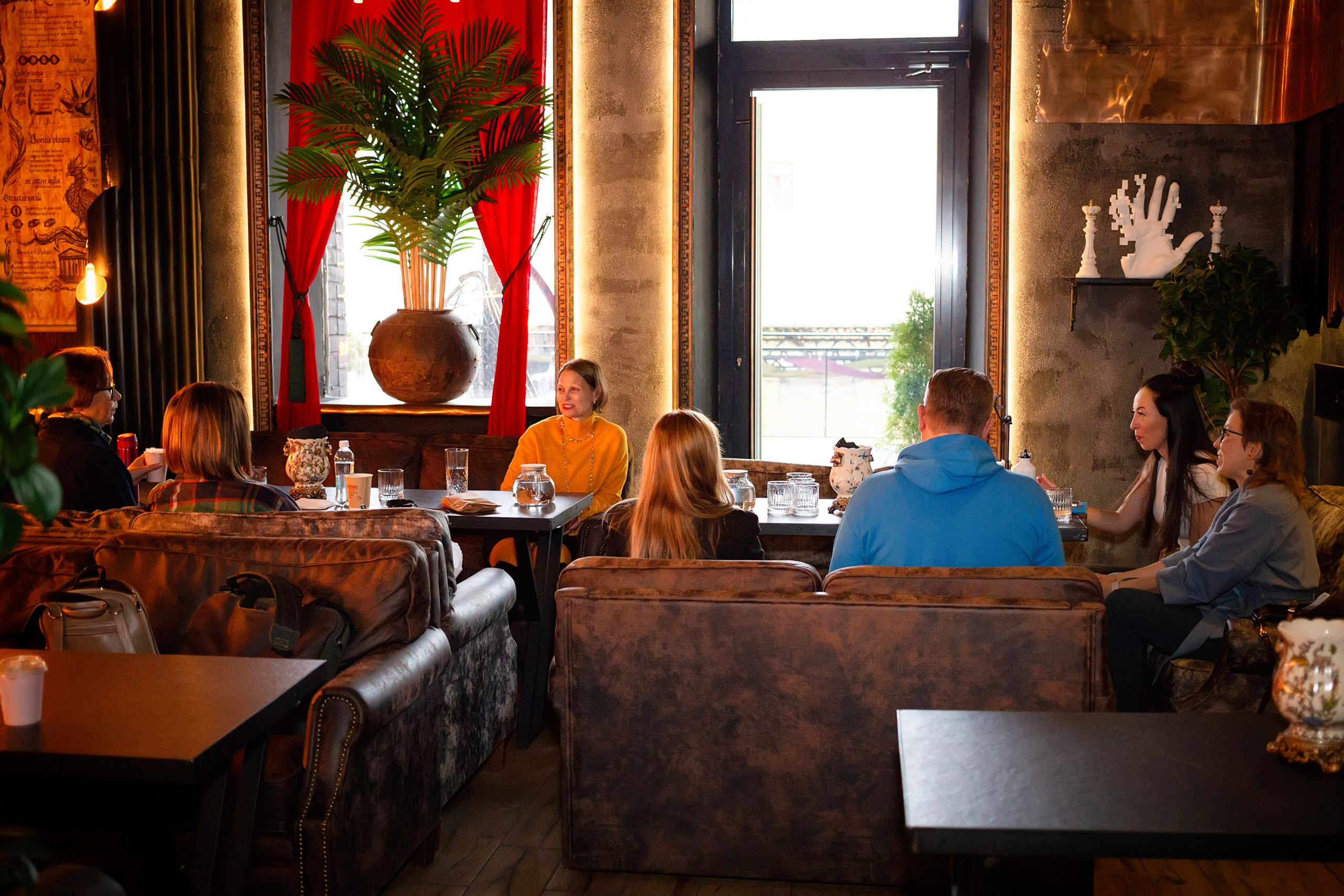 Фоторепортаж с нетворкинг-встречи в Санкт-Петербурге. Съемка мероприятий. Портретные фотосессии, контент-съемки, репортаж