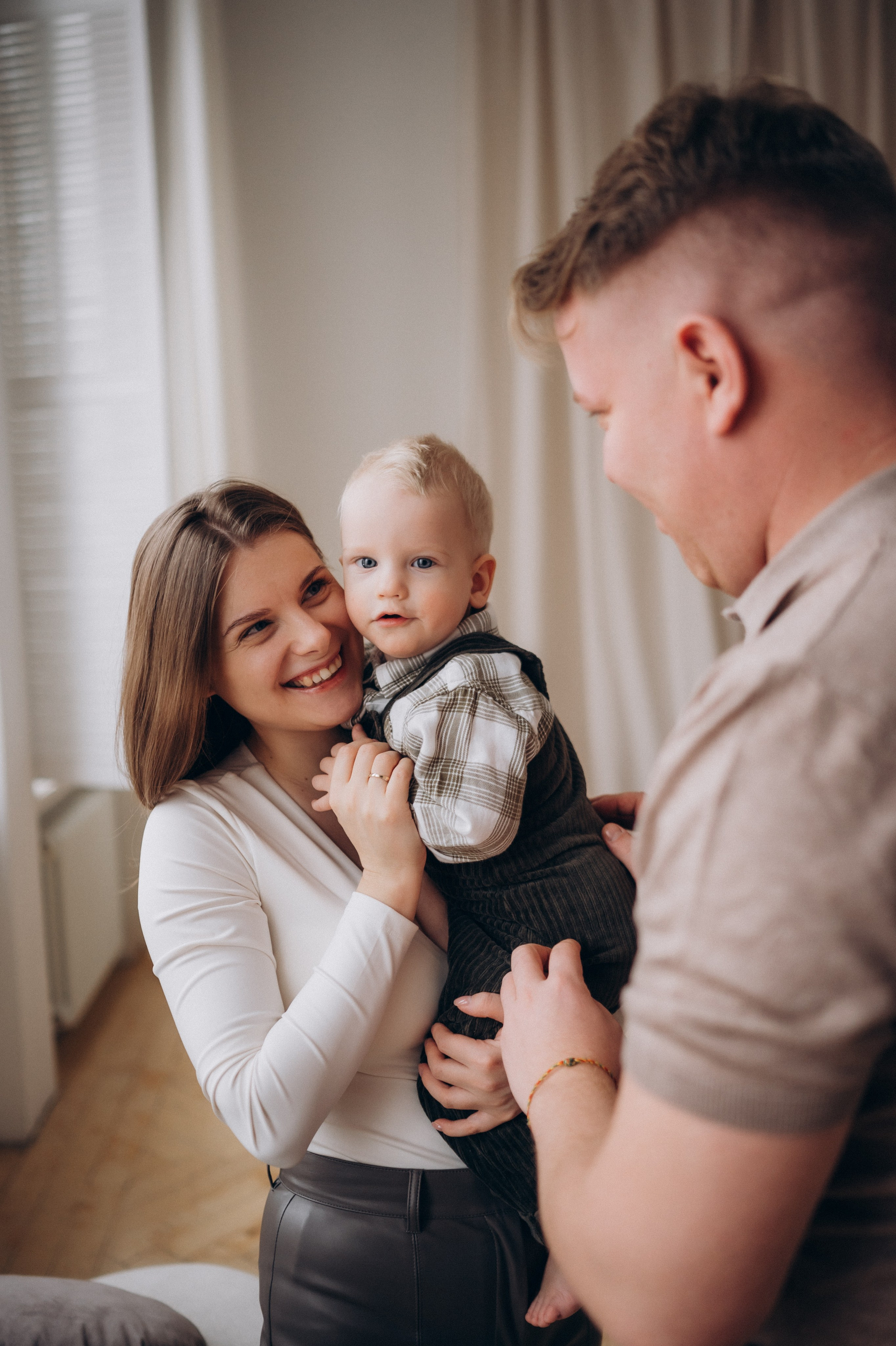 Домашний фотограф малышей с рождения в Екатеринбурге Алёна Макаренко