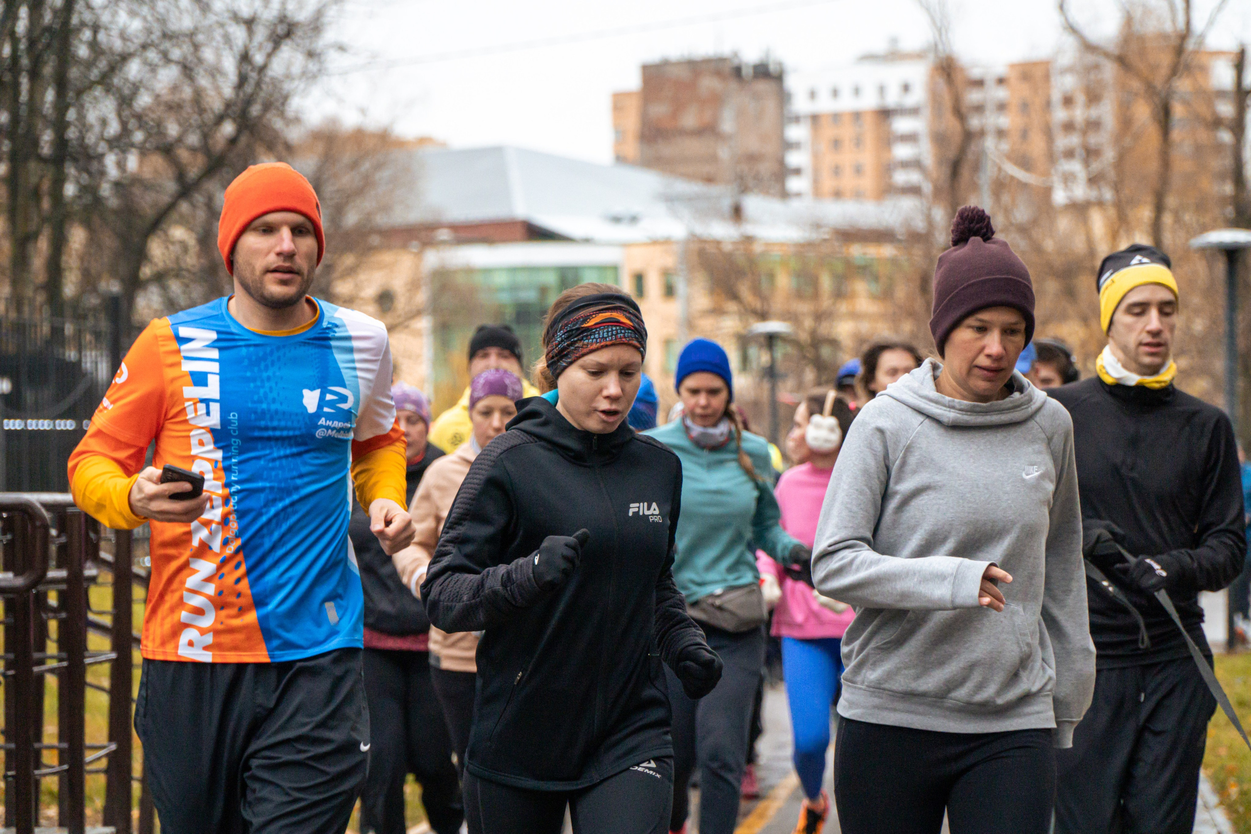 5 вёрст Реутов 16.11.2024. Роман Капилюшов. Бег. Фото. Видео. г. Люберцы
