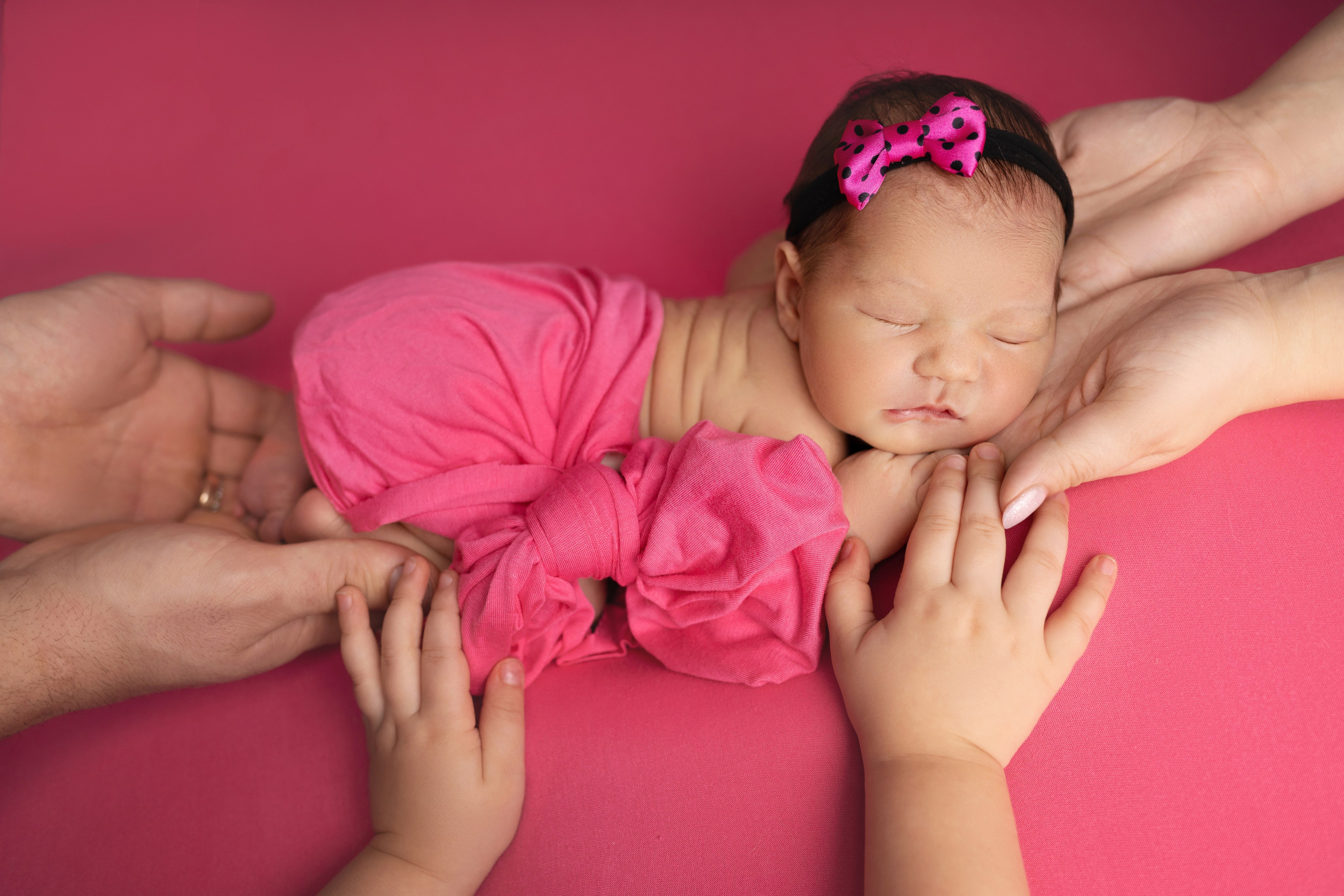 Классическая фотосессия малыша. Фотограф новорожденных малышей в Омске и Омской области Эльвира Камаева