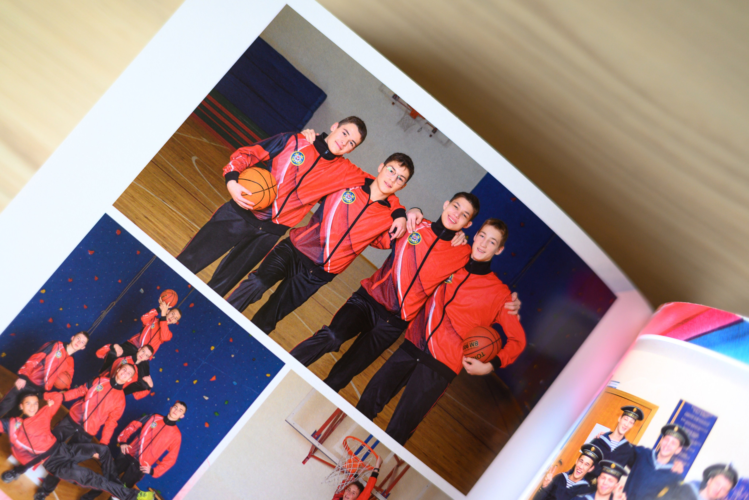 Старшая школа. Альбомы. Современные выпускные альбомы. Воткинск