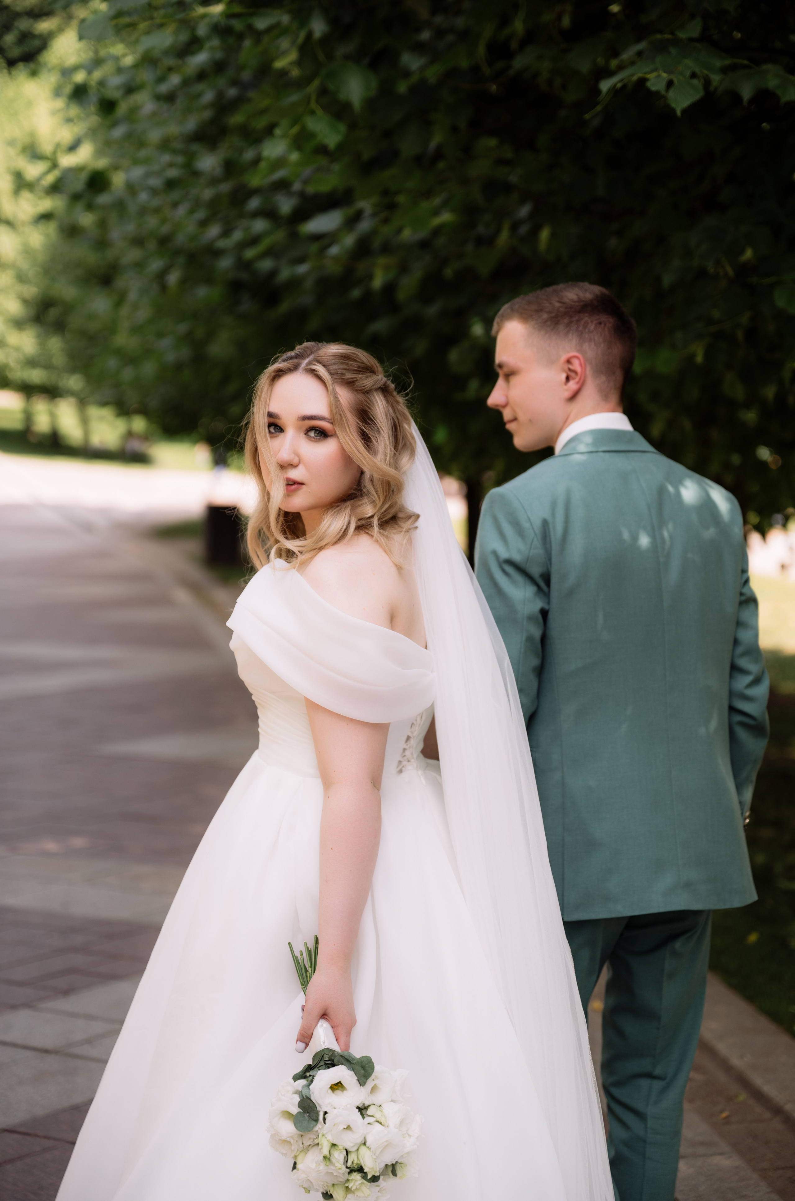 Свадебная прогулка в Царицино. Фотограф в Москве Алёна Степутенко