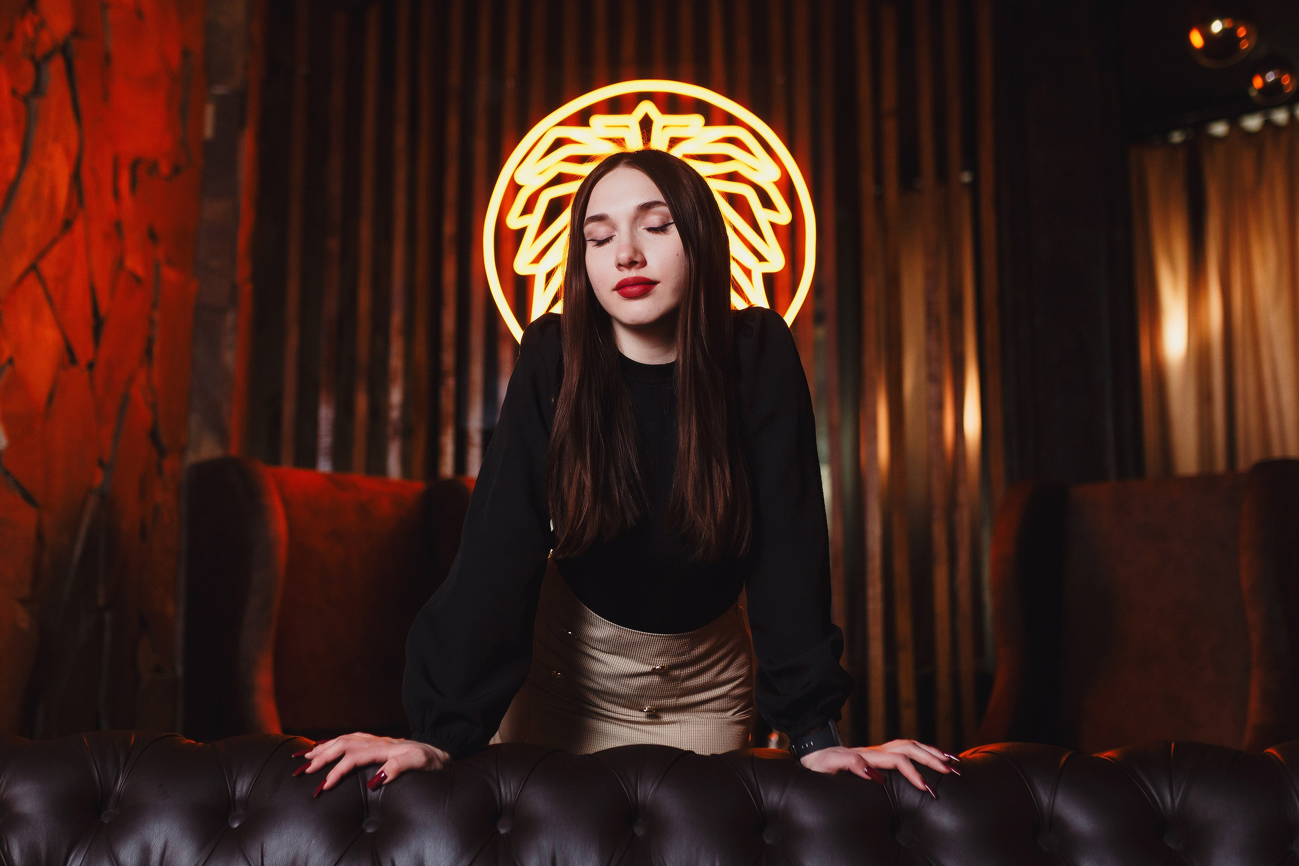 ЗАВЕДЕНИЯ. Roman Photo