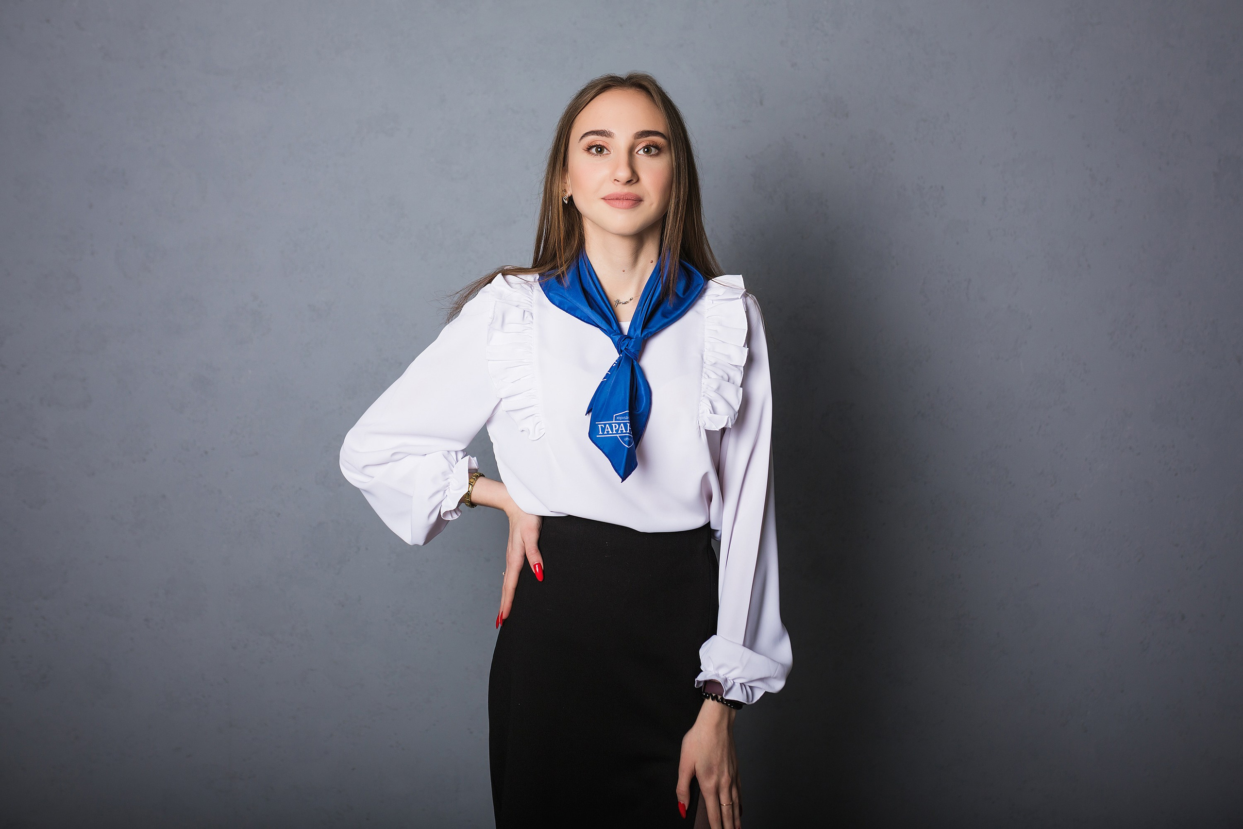 ДЕЛОВЫЕ. Roman Photo