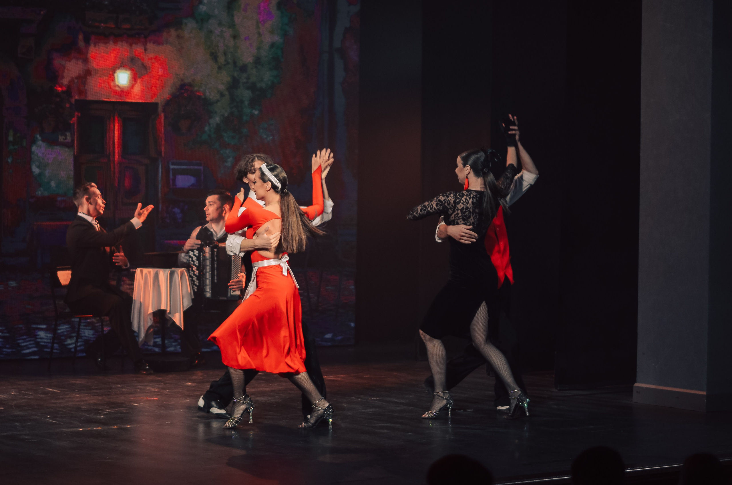 Фоторепортаж танцевального мероприятия. Денисова Аля — фотограф для парных съемок и индивидуальных историй в Барнауле