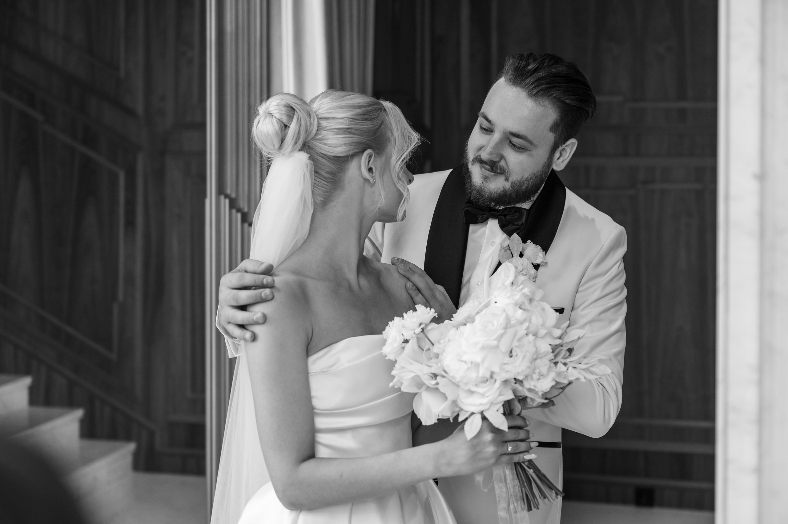 Свадебная фотосессия в Марриотт Империал Плаза. Свадебный фотограф Москва Юрий Кульман