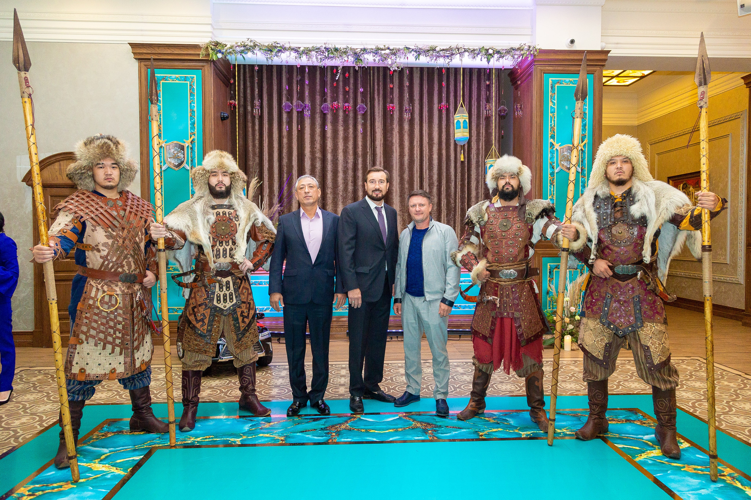 Лео и Давид годик. Свадебный фотограф в Алматы Айгерим Верба