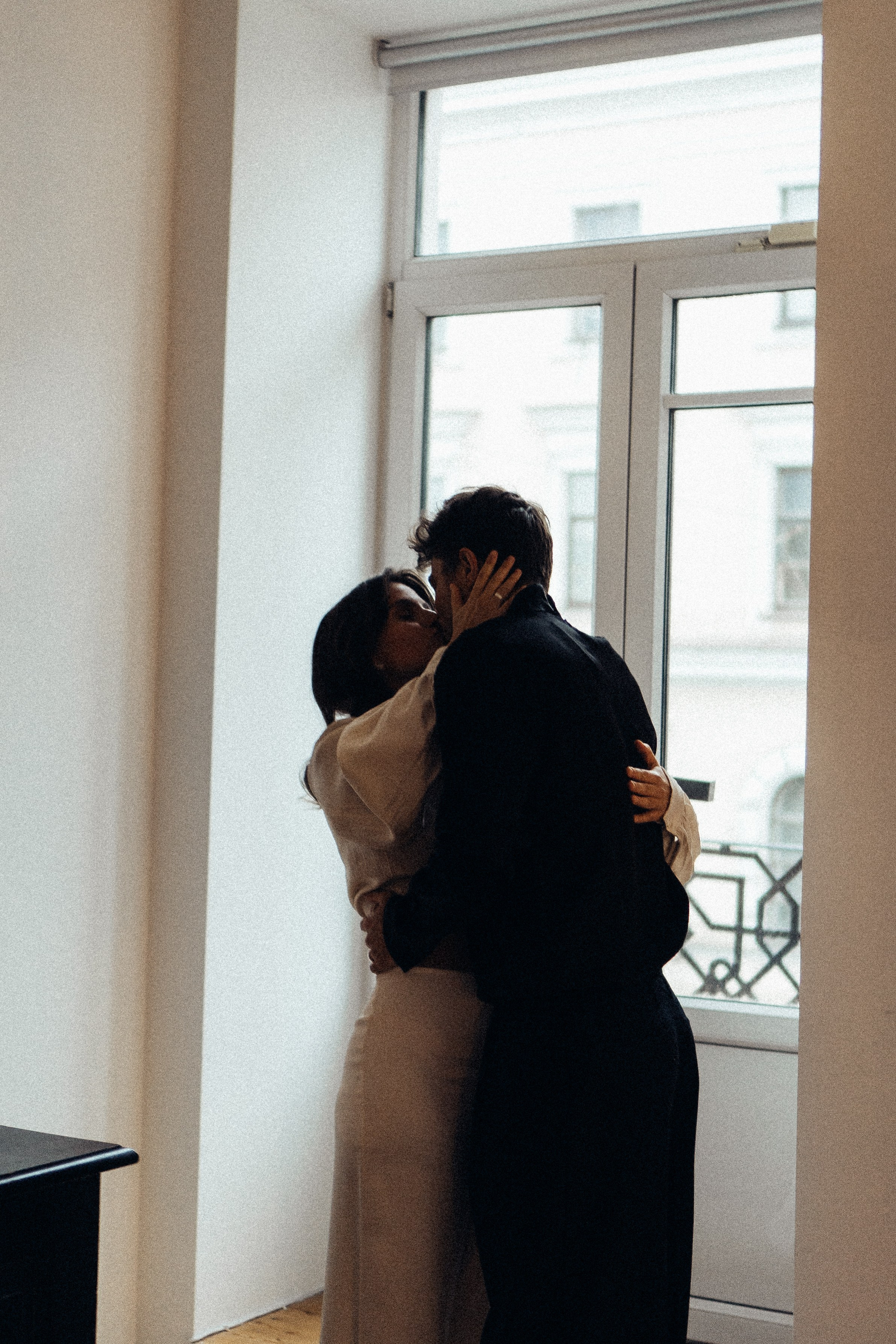 УТРО ЖЕНИХА И НЕВЕСТЫ В ПИТЕРСКОЙ КВАРТИРЕ И СЬЕМКА С СВАДЕБНЫХ ОБРАЗАХ. Профессиональный фотограф, Санкт-Петербург — Виктория Богомолова