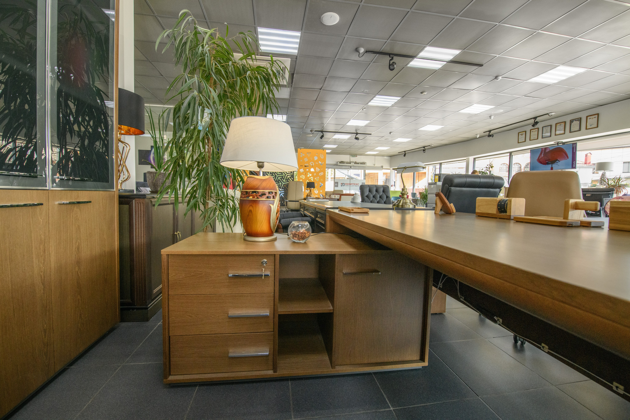 Интерьер мебельного салона Юнитекс. Профессиональная фотосъемка. Ростов-на-Дону