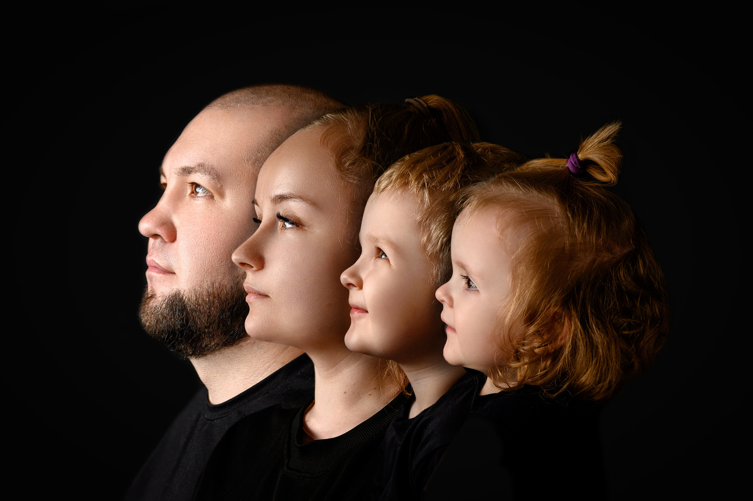 На черном фоне. Семейный и детский фотограф в Канске и Канском р-не, Красноярск и