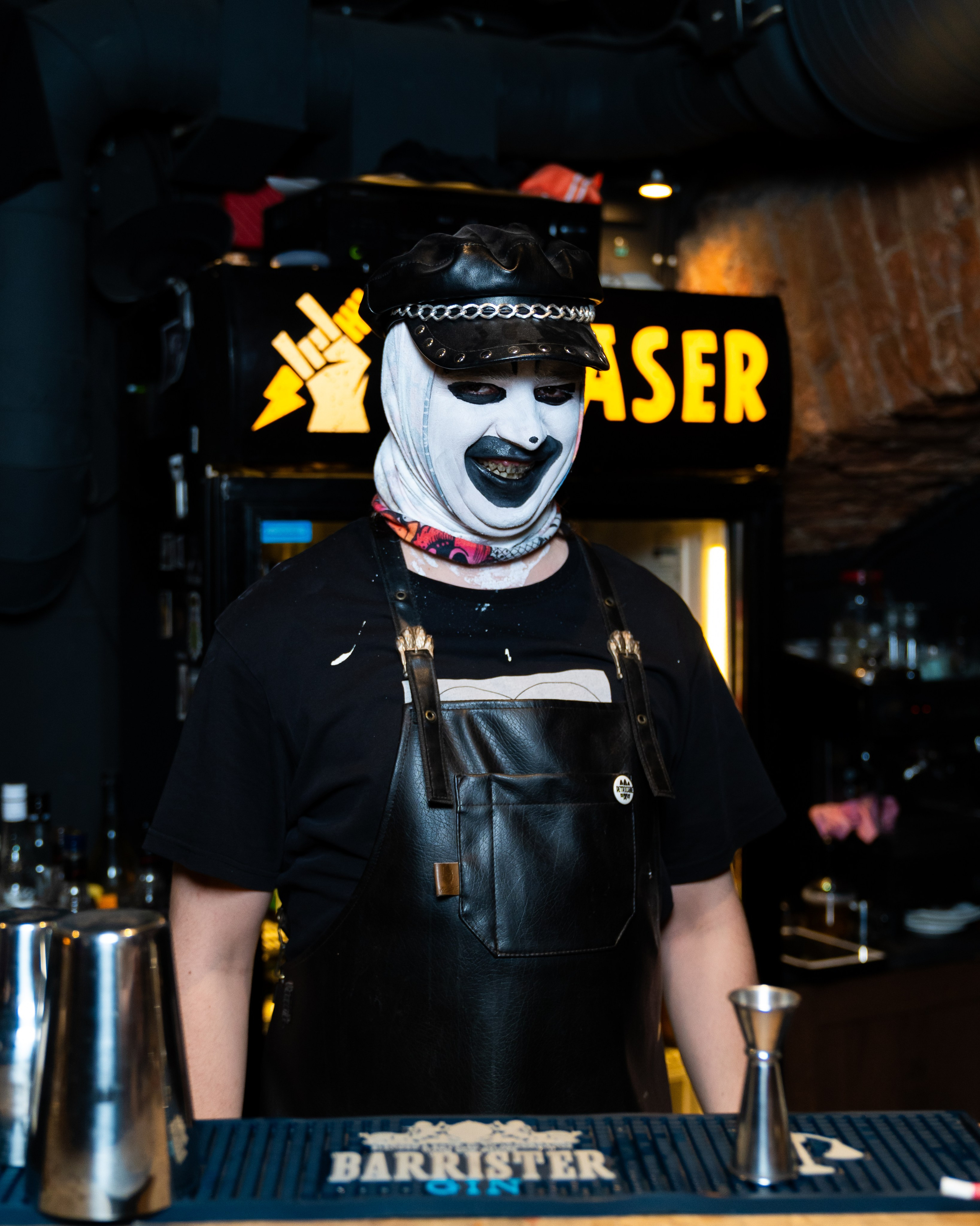 Helloween. Хэллоуин в баре Дебошир Санкт-Петербург. Halloween at the Debaser Bar in St. Petersburg. Хэллоуин в Санкт-Петербурге