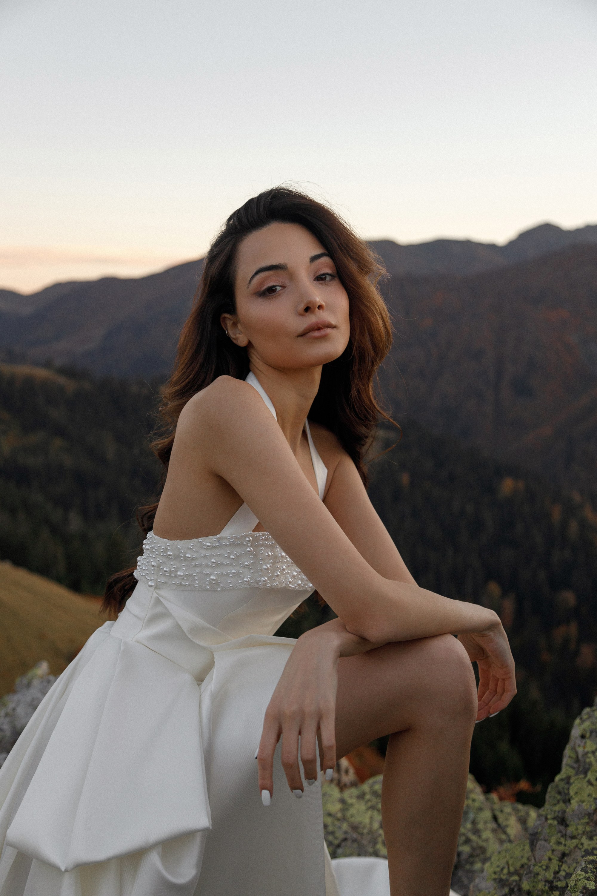 Свадьба в горах на закате