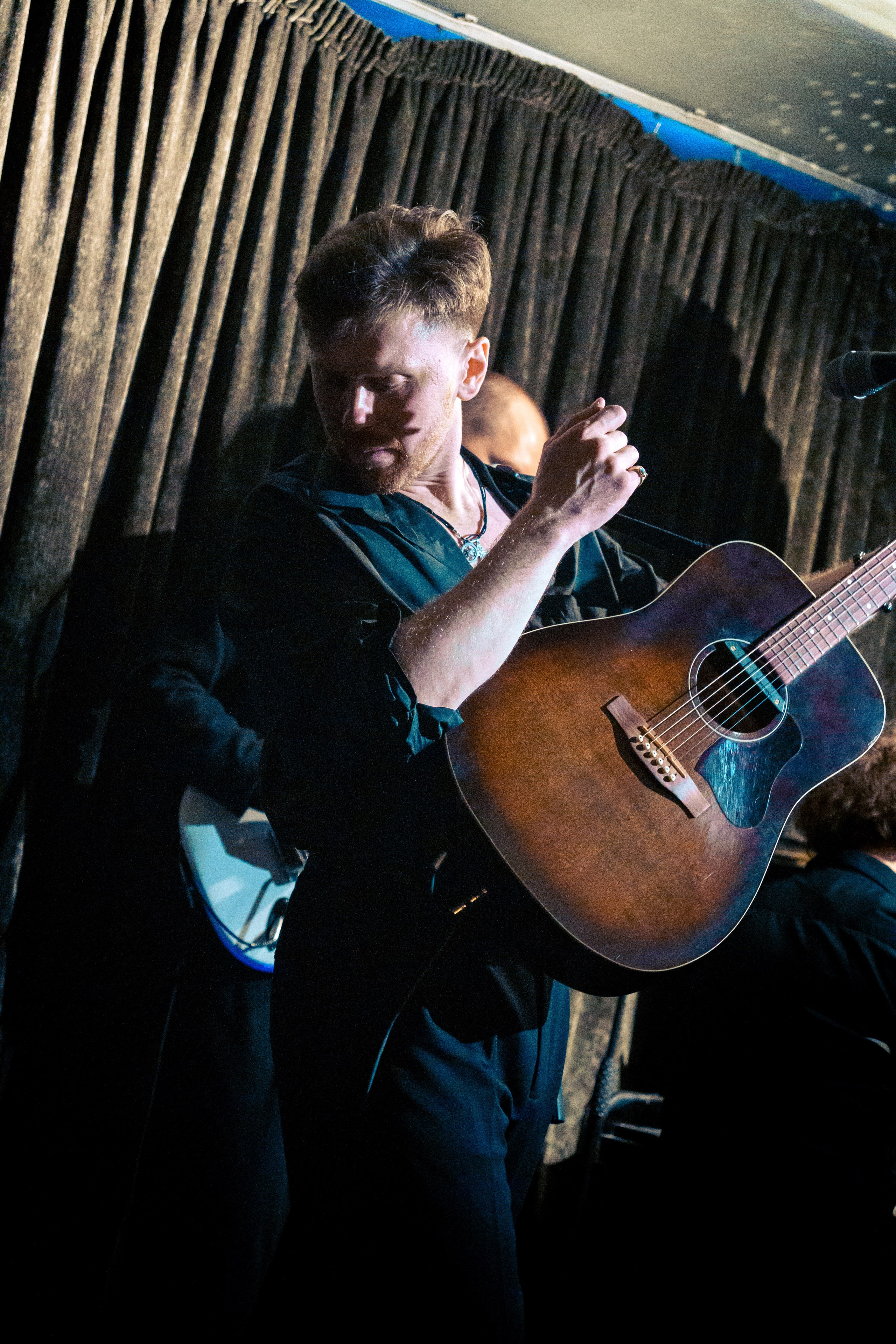 Концерт группы Тони Мак в кабаре Шум. Фотограф в Санкт-Петербурге Ибрагимова Алина