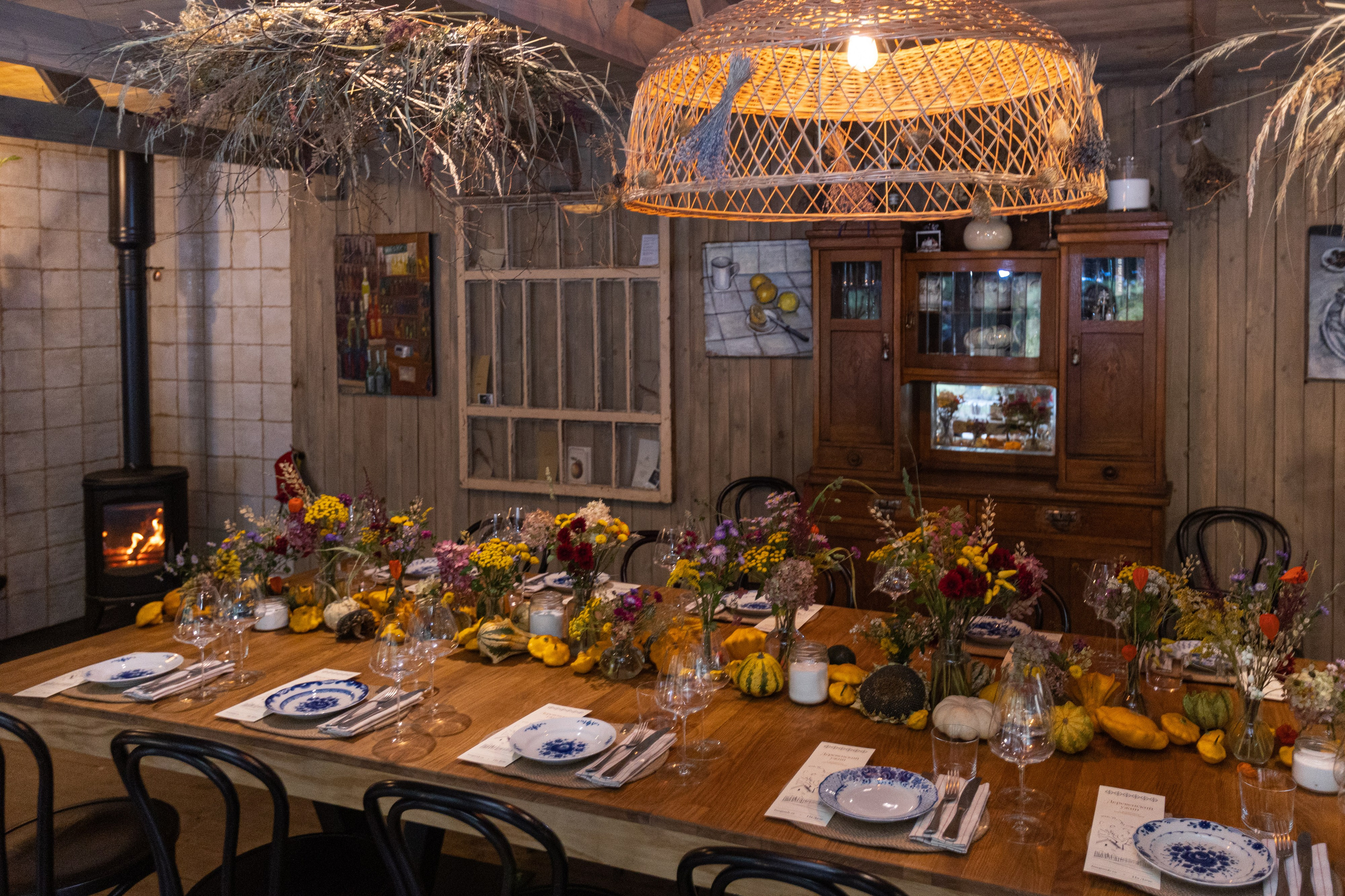 B U R G U N D Y. H O M E