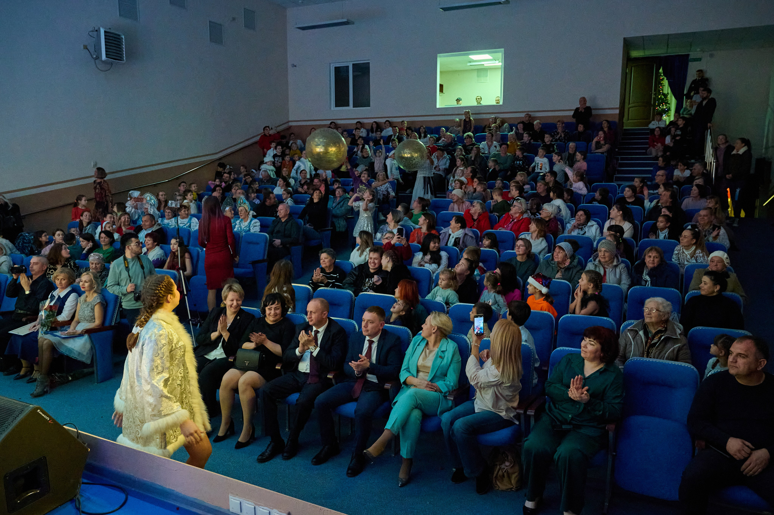 Концерт в ДК Марьина роща. Жизнь курорта Кабардинка в фотографиях