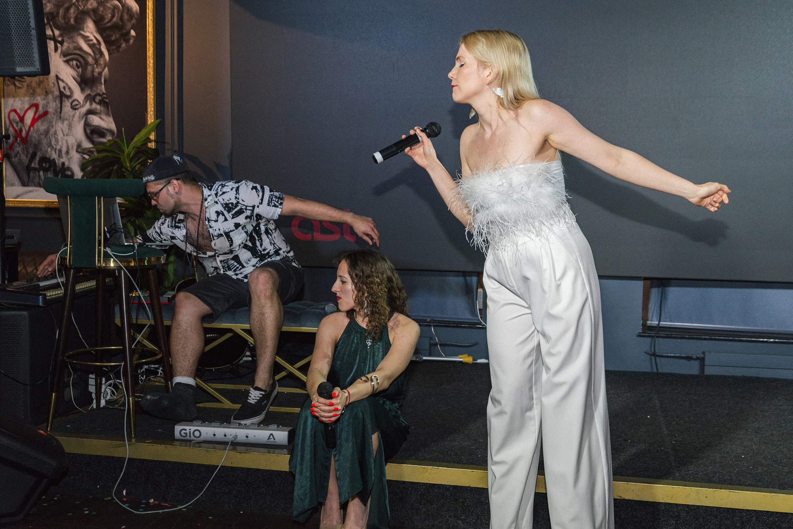 Отчетный концерт проекта «Первый Микрофон» в СПб. Портретный и репортажный фотограф в Санкт-Петербурге