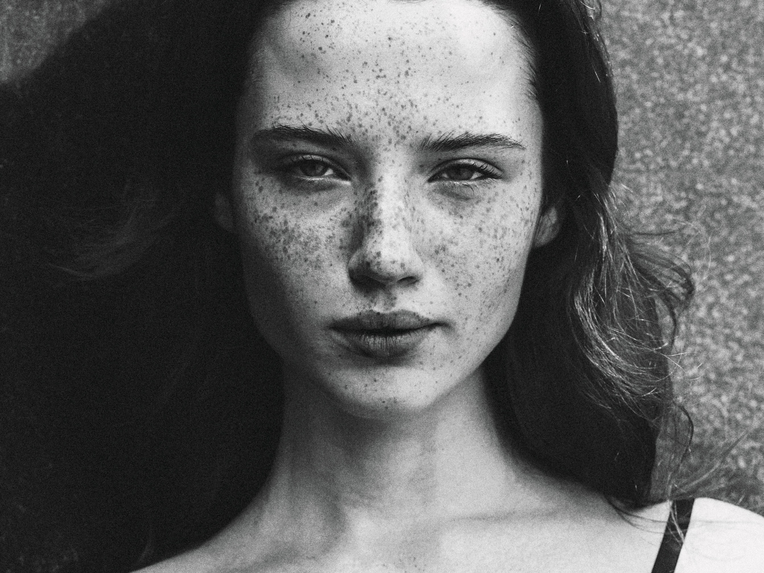 Ariana. Axis model management