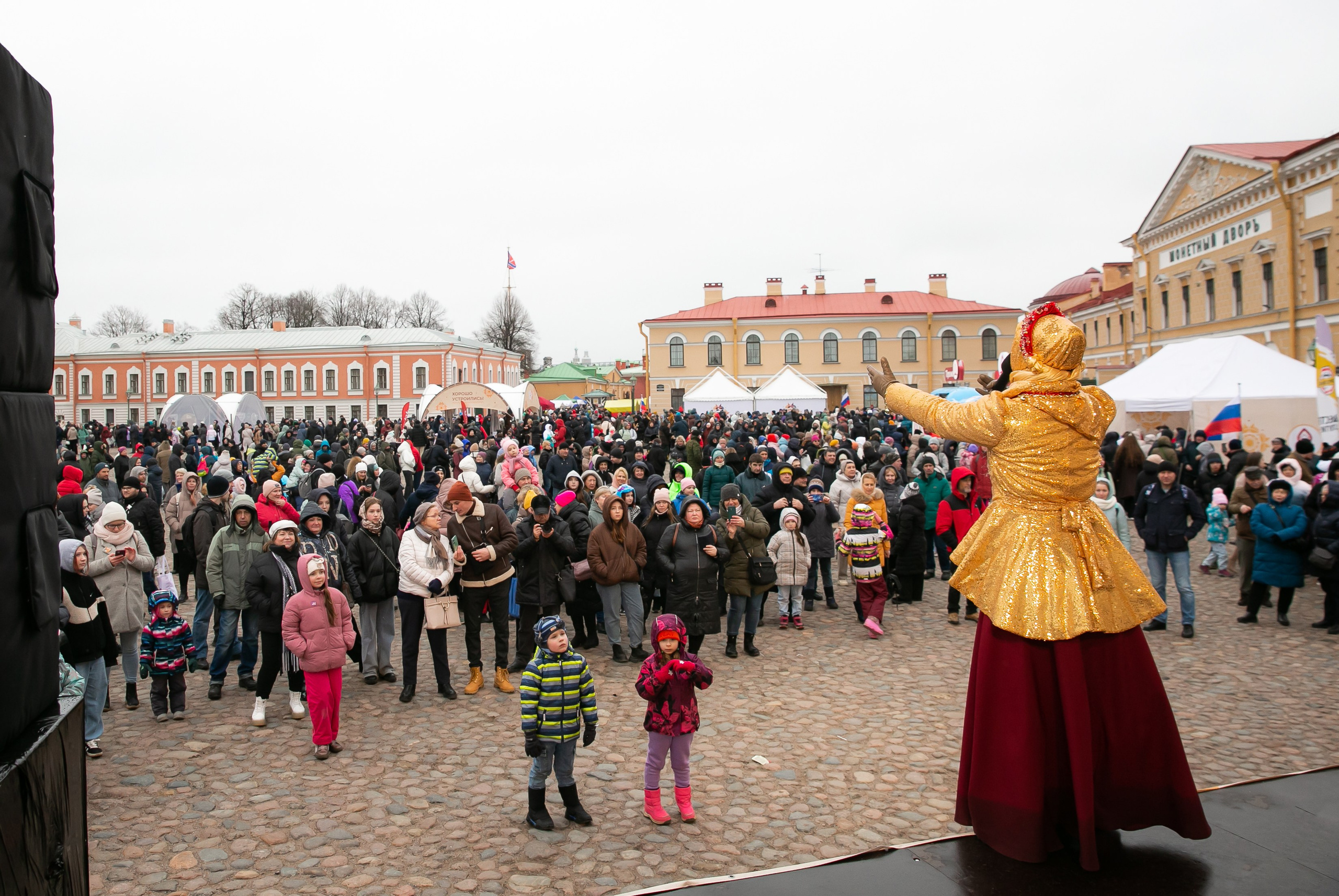 Масленица 2024 Петропавловская крепость. Семейный и портретный фотограф в Санкт-Петербурге Ольга Станкова