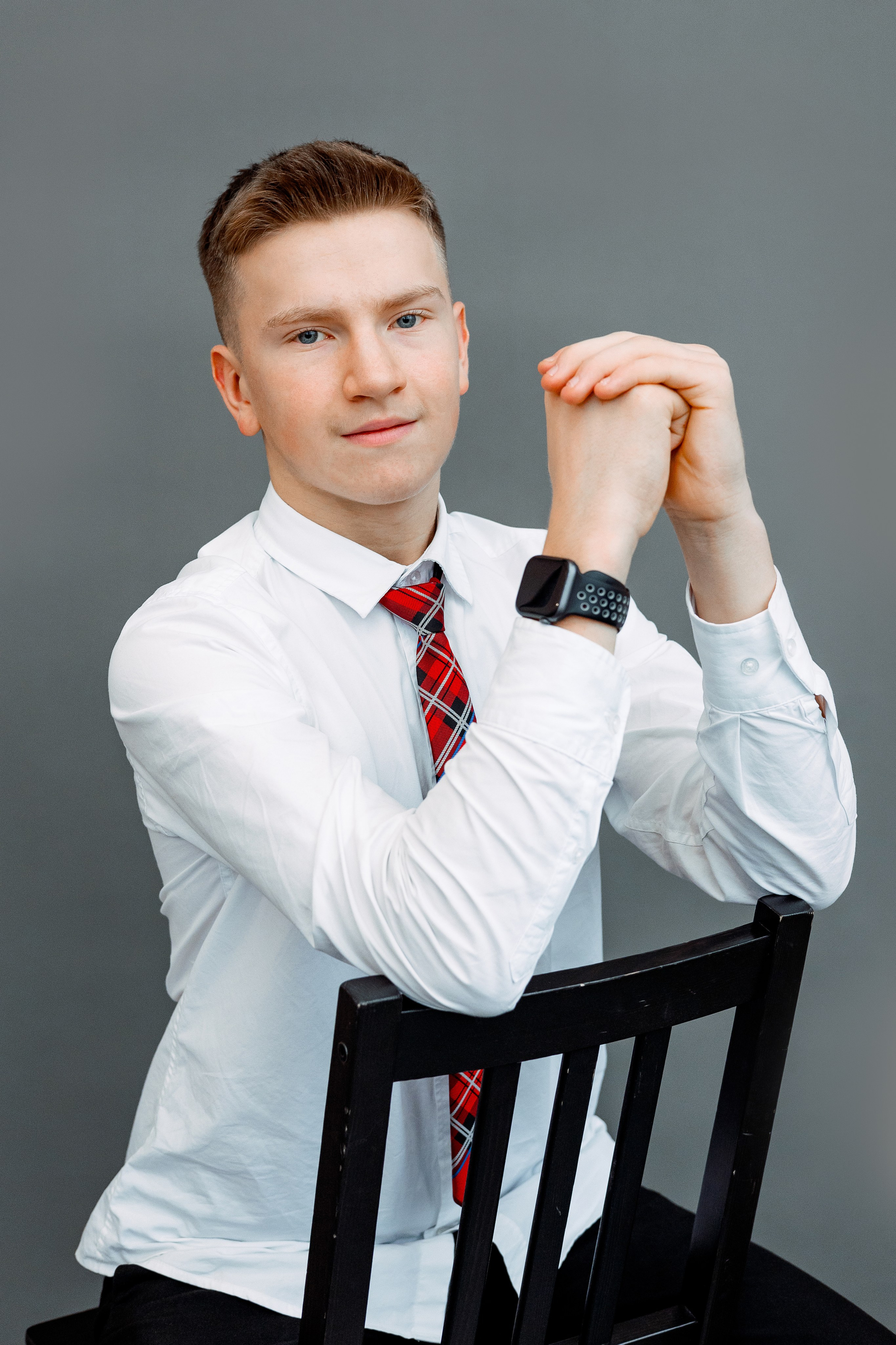 СТАРШАЯ ШКОЛА. Фотокомпания «Алые паруса» выпускные альбомы Москва и МО