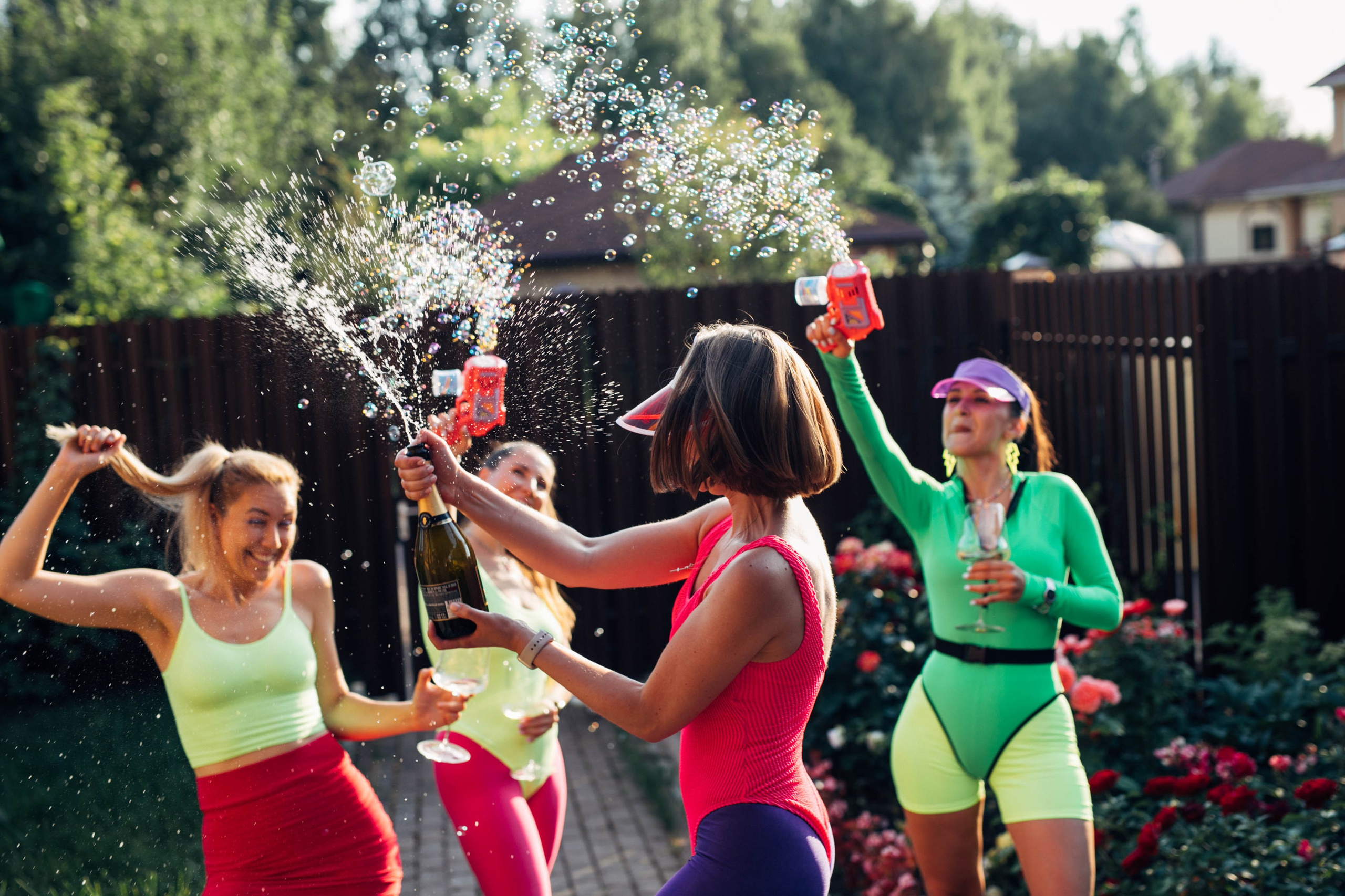 Анонс: GIRLS GIRLS GIRLS. Фотограф Наташа Румянцева