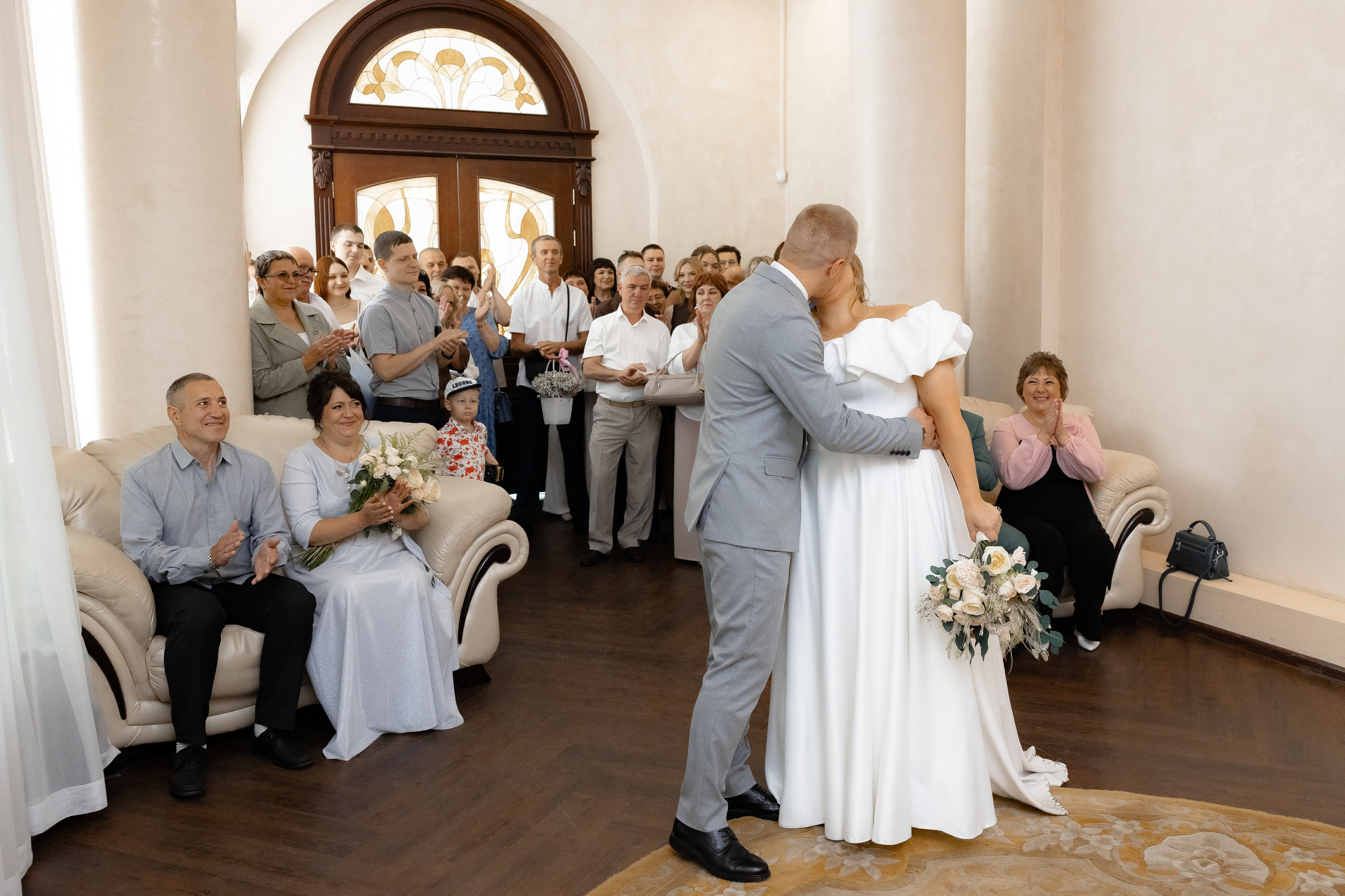 Полина и Илья. Свадебный и семейный фотограф в Челябинске. Аврамец Анна