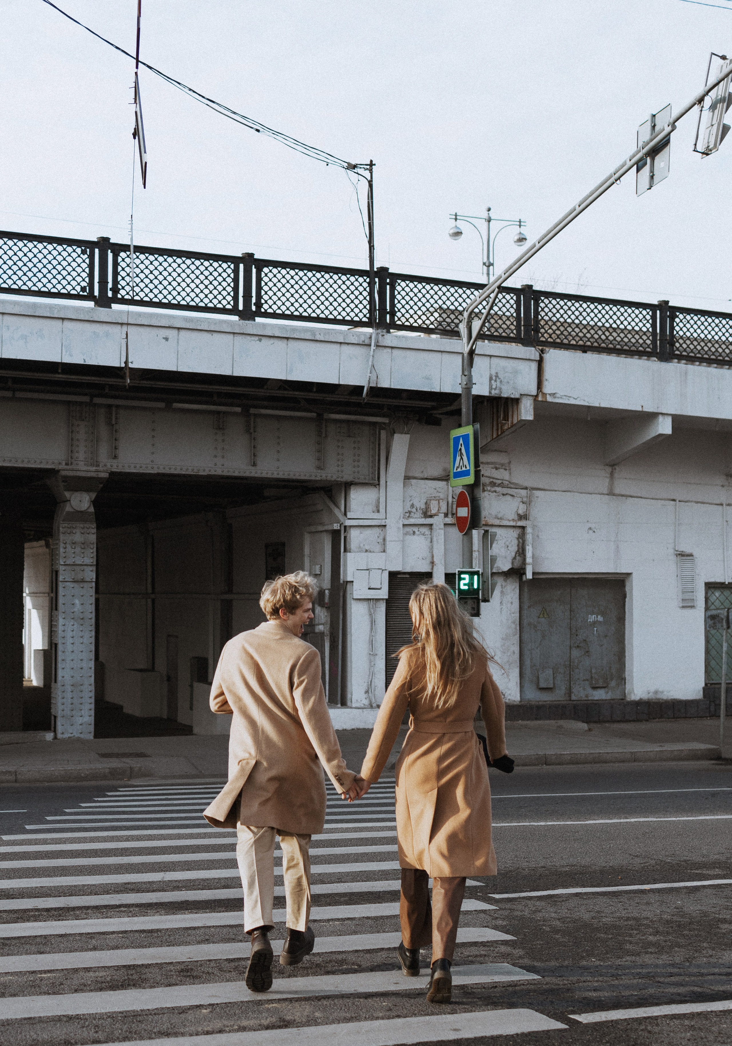 Тимофей и Женя на улочках Китай города. Свадебный и портретный фотограф в Москве Кристина Золотова