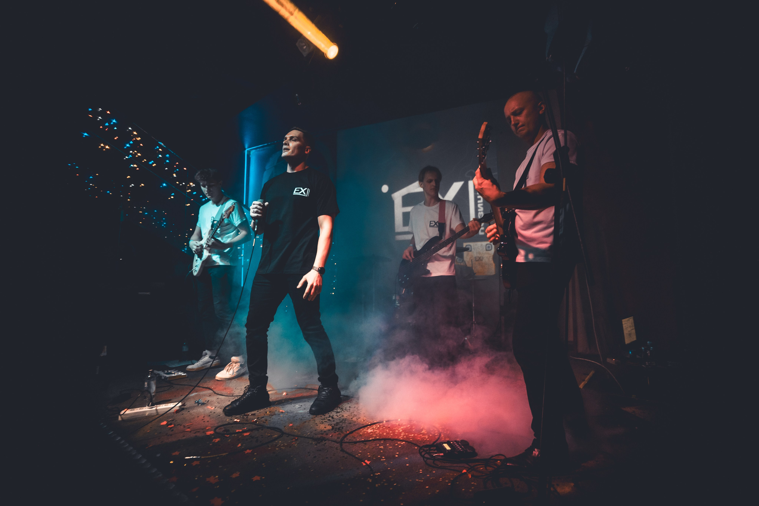 Ex-позиция. Рок-ёлка, клуб-галерея Эрмитаж. 21.12.2024. Фотограф Регина Крикунова г. Красноярск