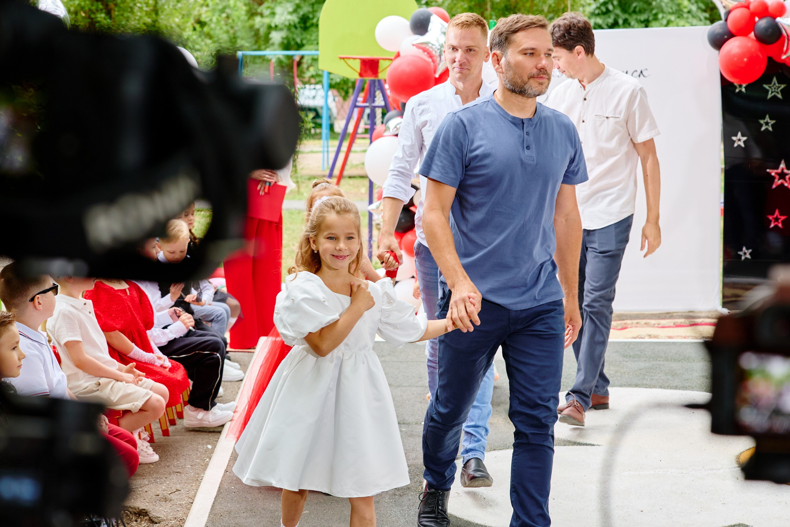 Выпускной 45 сад. Фотограф Выпускные альбомы Таганрог Сергей Коробченко