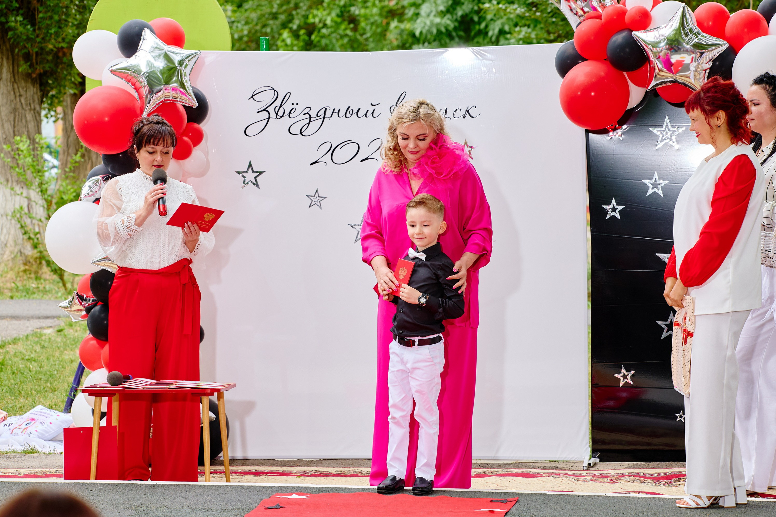 Выпускной 45 сад. Фотограф Выпускные альбомы Таганрог Сергей Коробченко