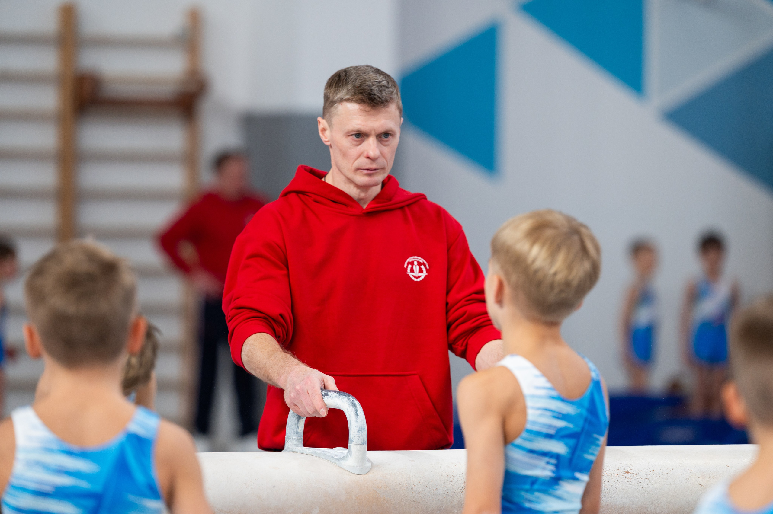 Открытый спортивно-тренировочный урок от Олимпийских Чемпионов «Покажи Класс» 2026. Фотограф спортивных событий в Москве Наталия Дёмина