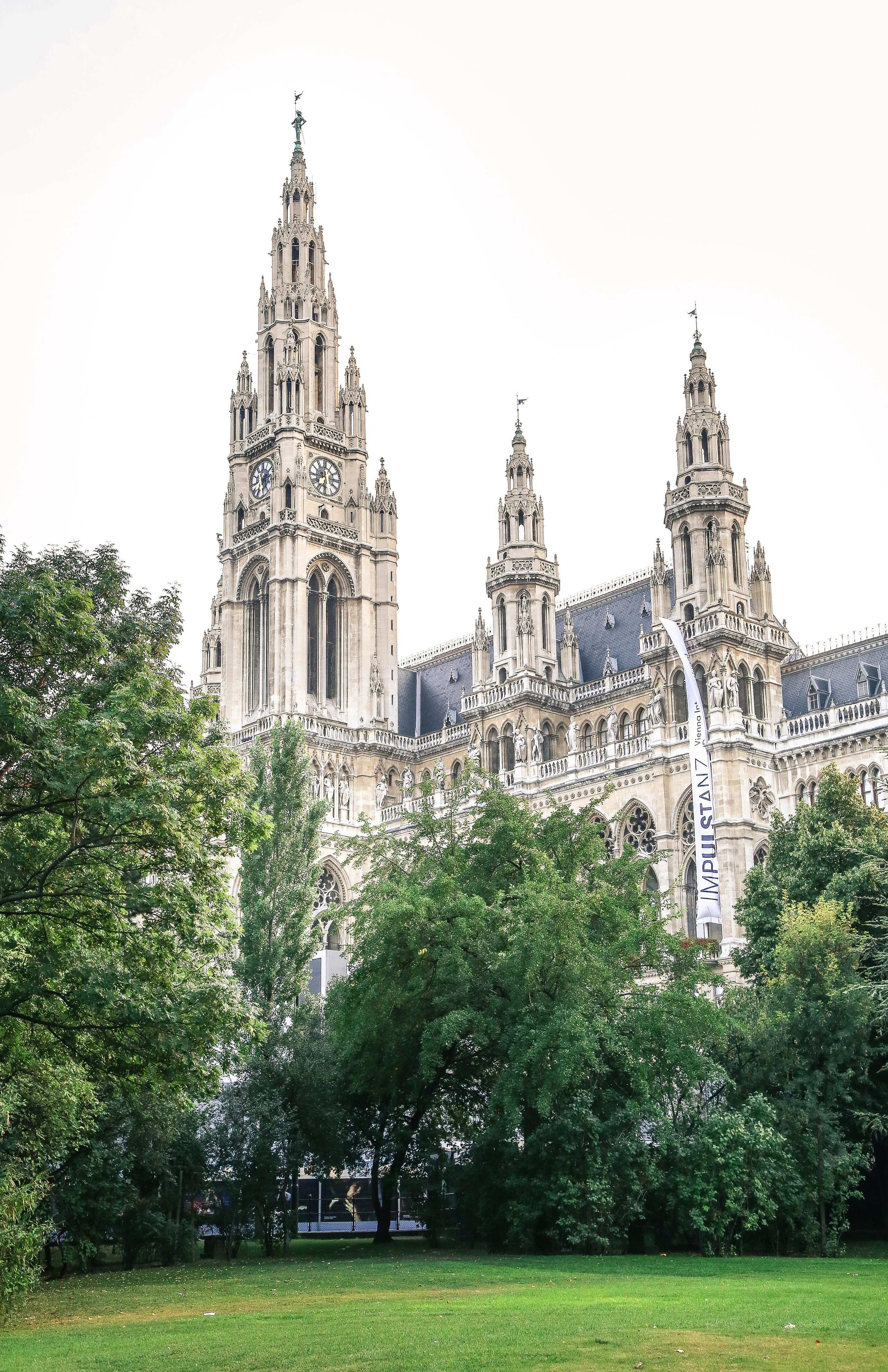 Австрия: Вена — Ратуша и Парламент, Пратер, Аугартен. Дарья Письменюк / Darya Leitstern — фотограф, музыкант, журналист, путешественник