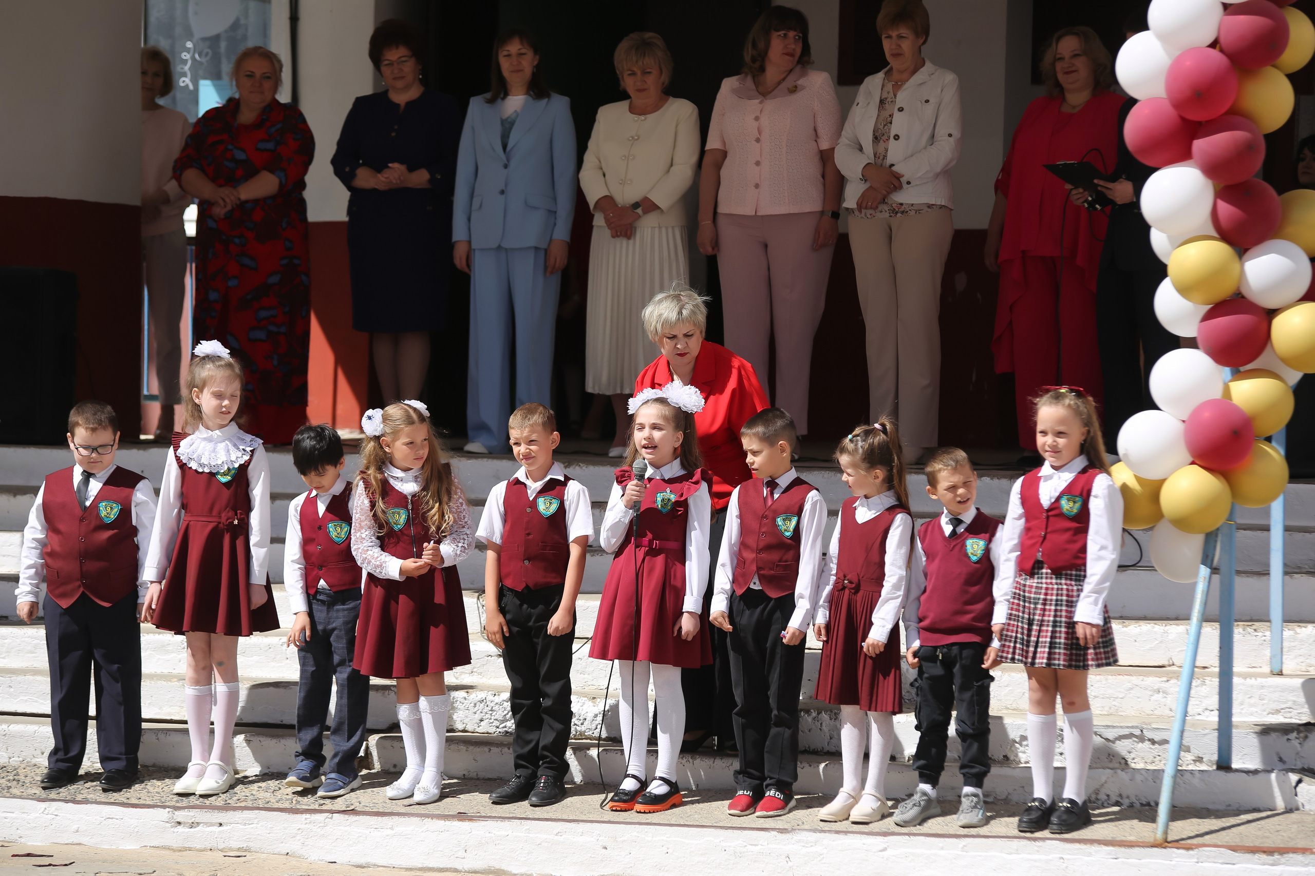 ЛИНЕЙКА «ПОСЛЕДНИЙ ЗВОНОК» 9 ШКОЛА 2024 г МЦЕНСК. ТВОЙ АЛЬБОМ / ТВОИ ПРАВИЛА