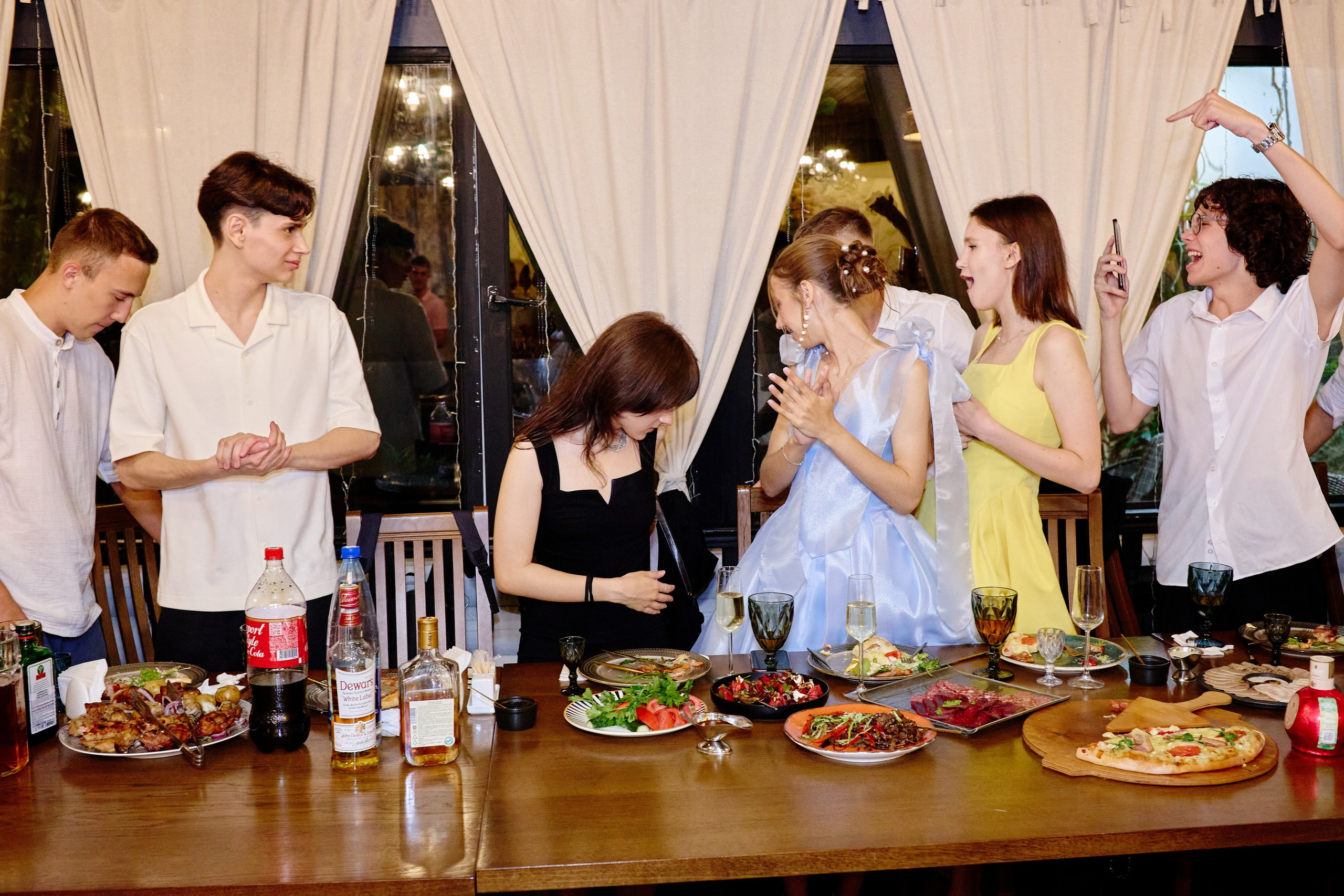 Выпускной 35 Сош. Фотограф Выпускные альбомы Таганрог Сергей Коробченко