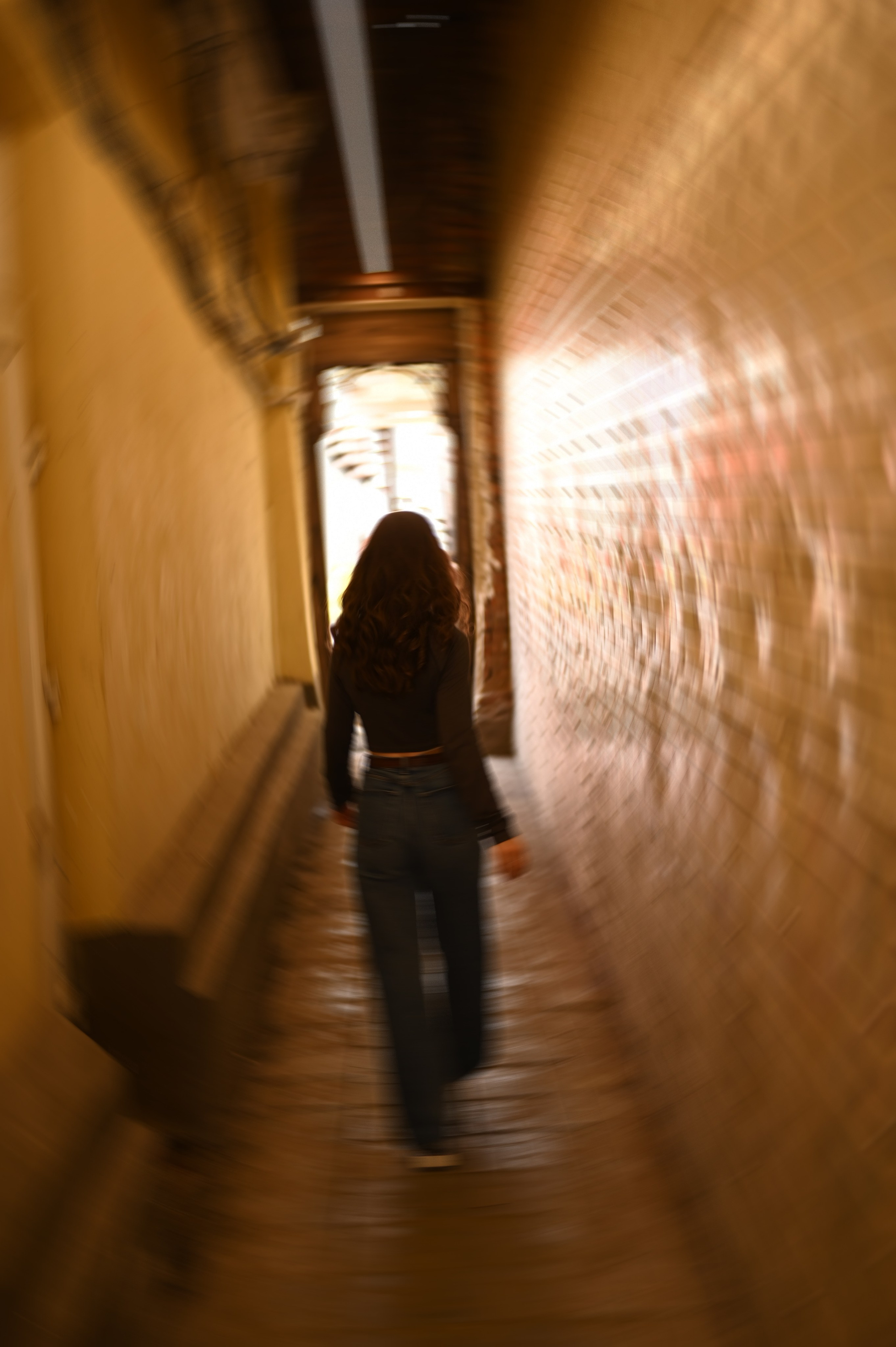 Индивидуальная прогулочная в городе. Свадебный, семейный, детский, контент фотограф в Омске Максим Ильин