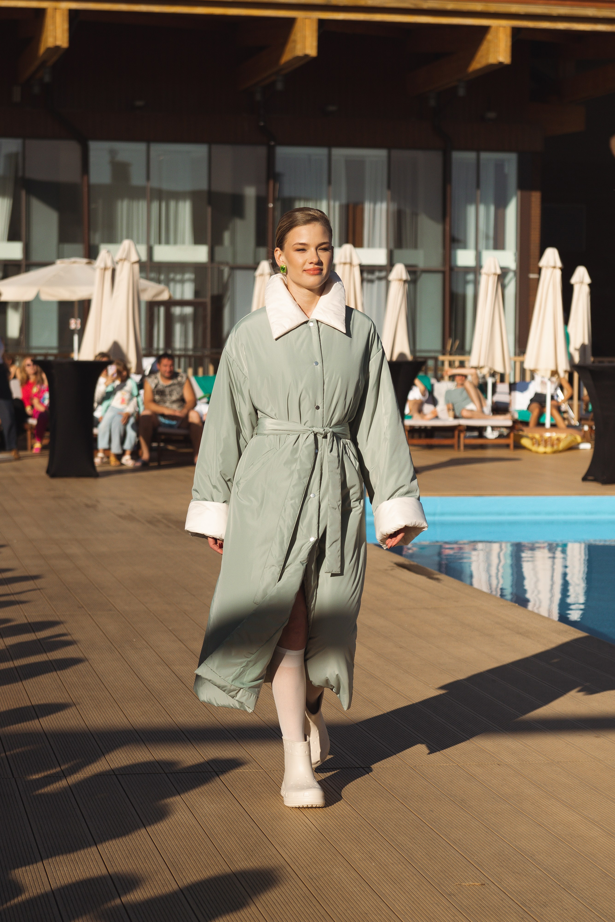 Фестиваль «Широта» и показ в «Азимут» Переславль-Залесский. Фотограф Москва Настя Профотовна. Репортажные, свадебные и контент фотосессии