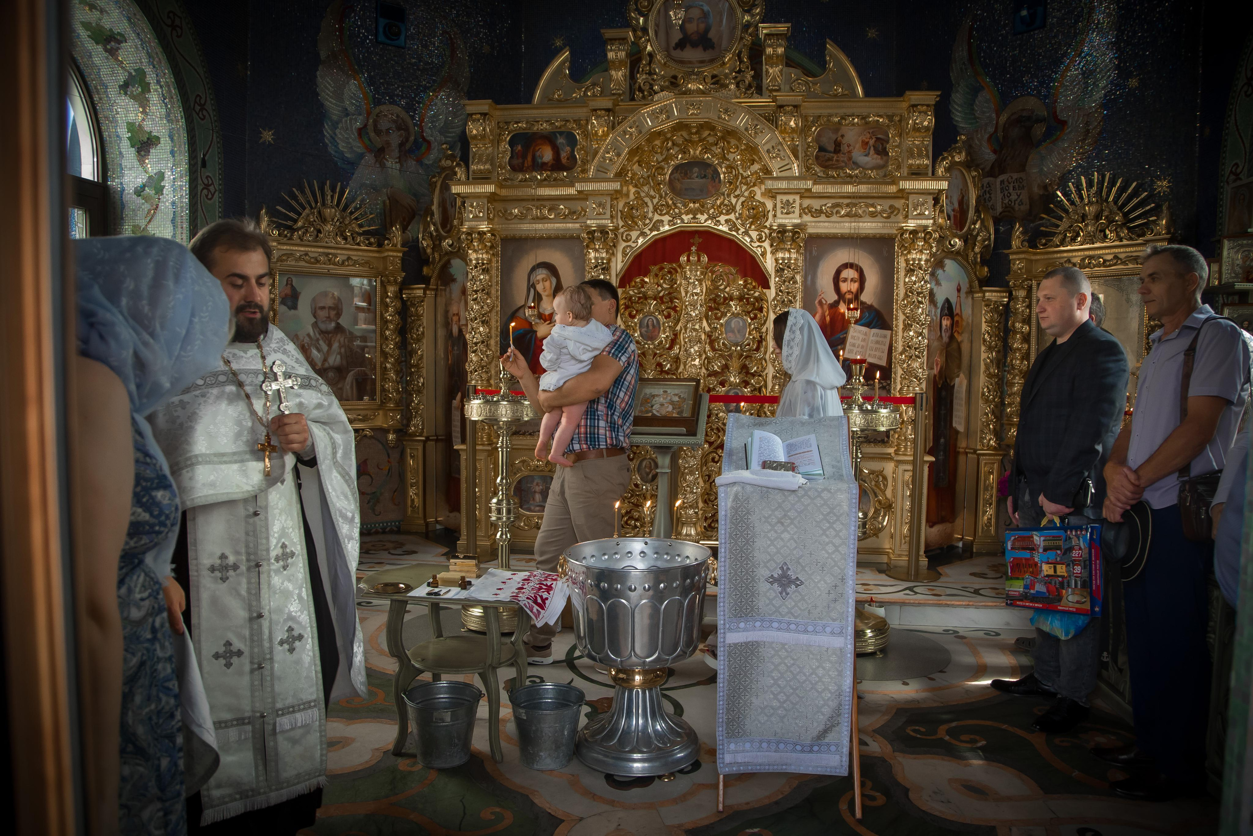 Крещение в часовне. г. Щелково. Семейный и женский фотограф в Москве Евгения Малина