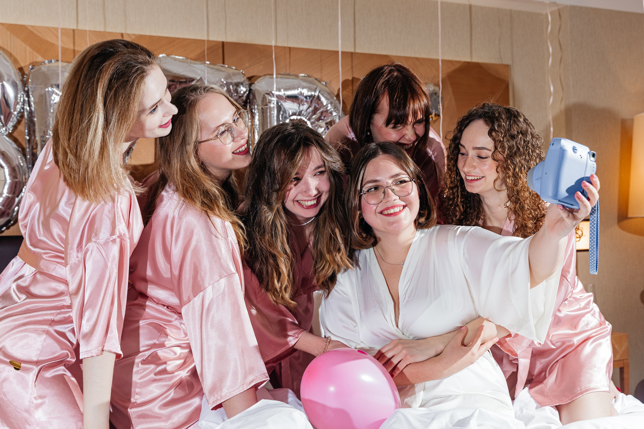 Девичник Crown Hotel. Семейный фотограф в Санкт-Петербурге Ева Маркова