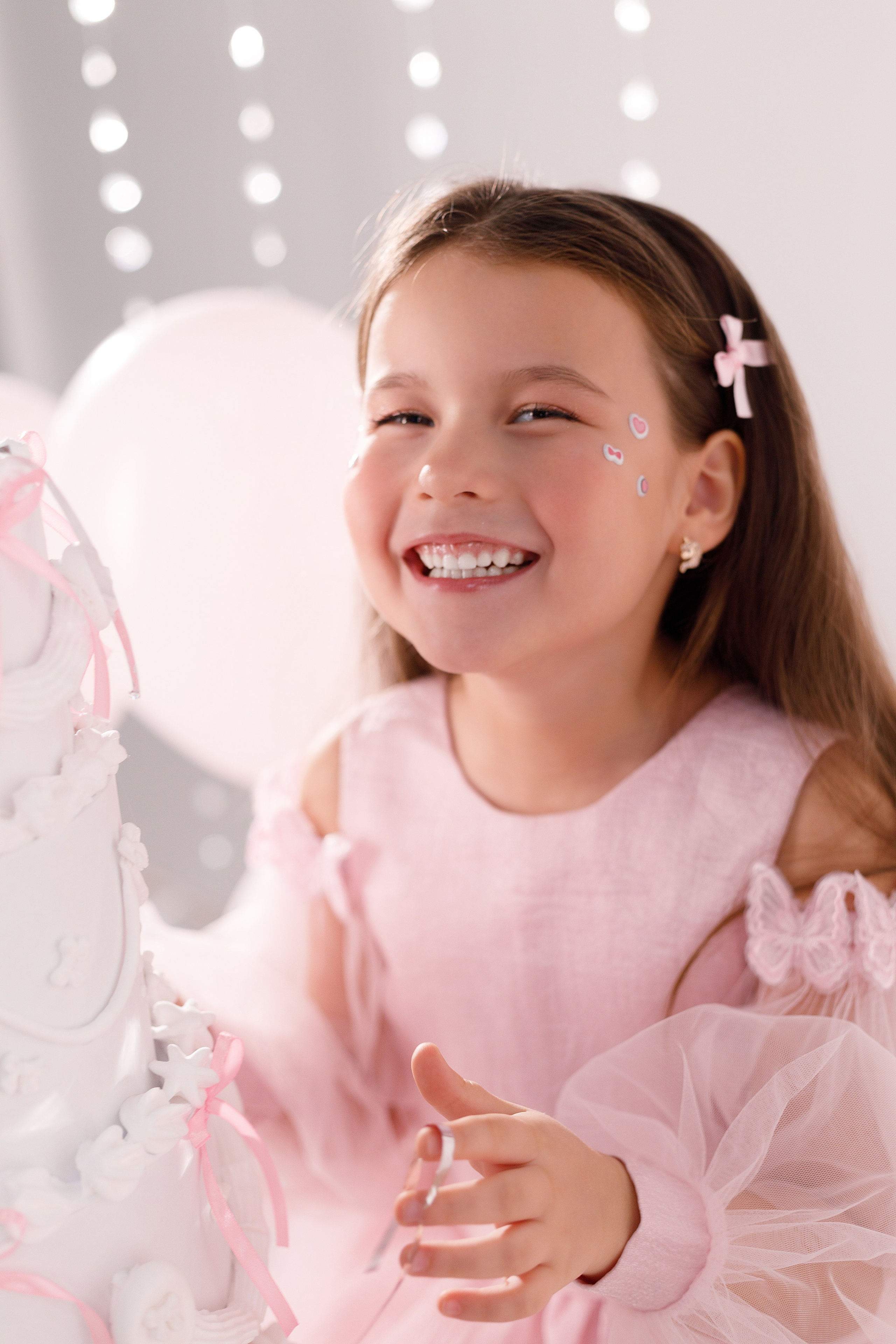 Фотосессия на день рождения девочки в Сочи. Детский студийный фотограф Сочи