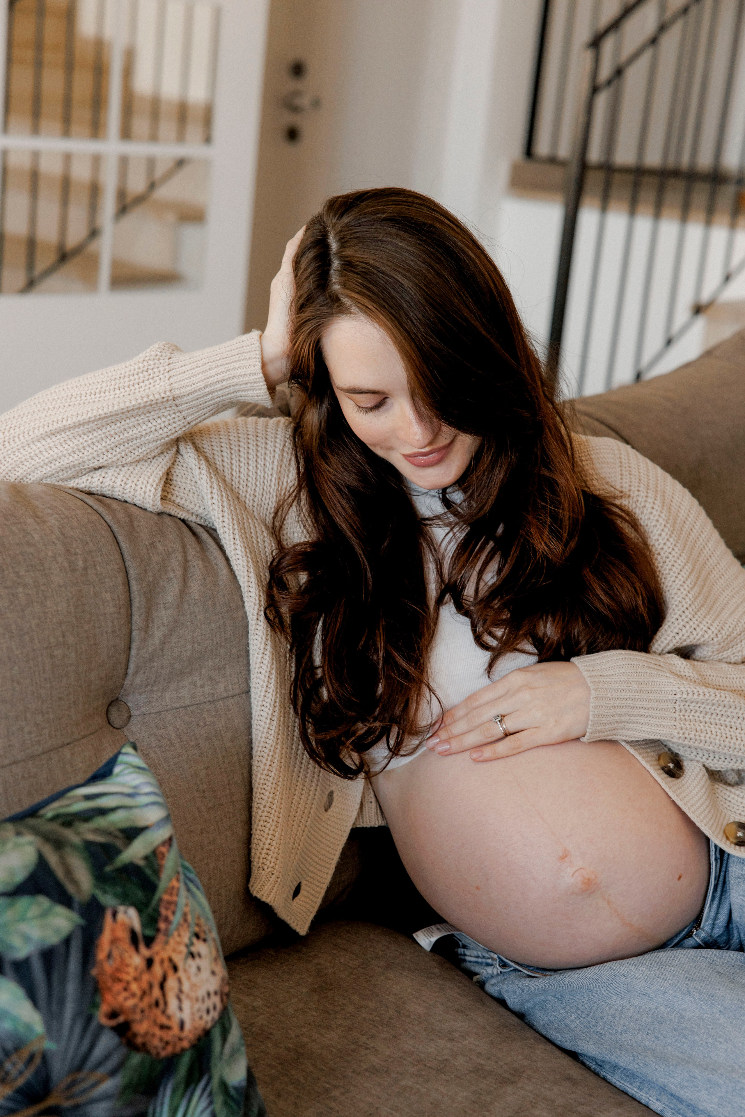 Pregnancy photoshoot (home/park/beach). Главная