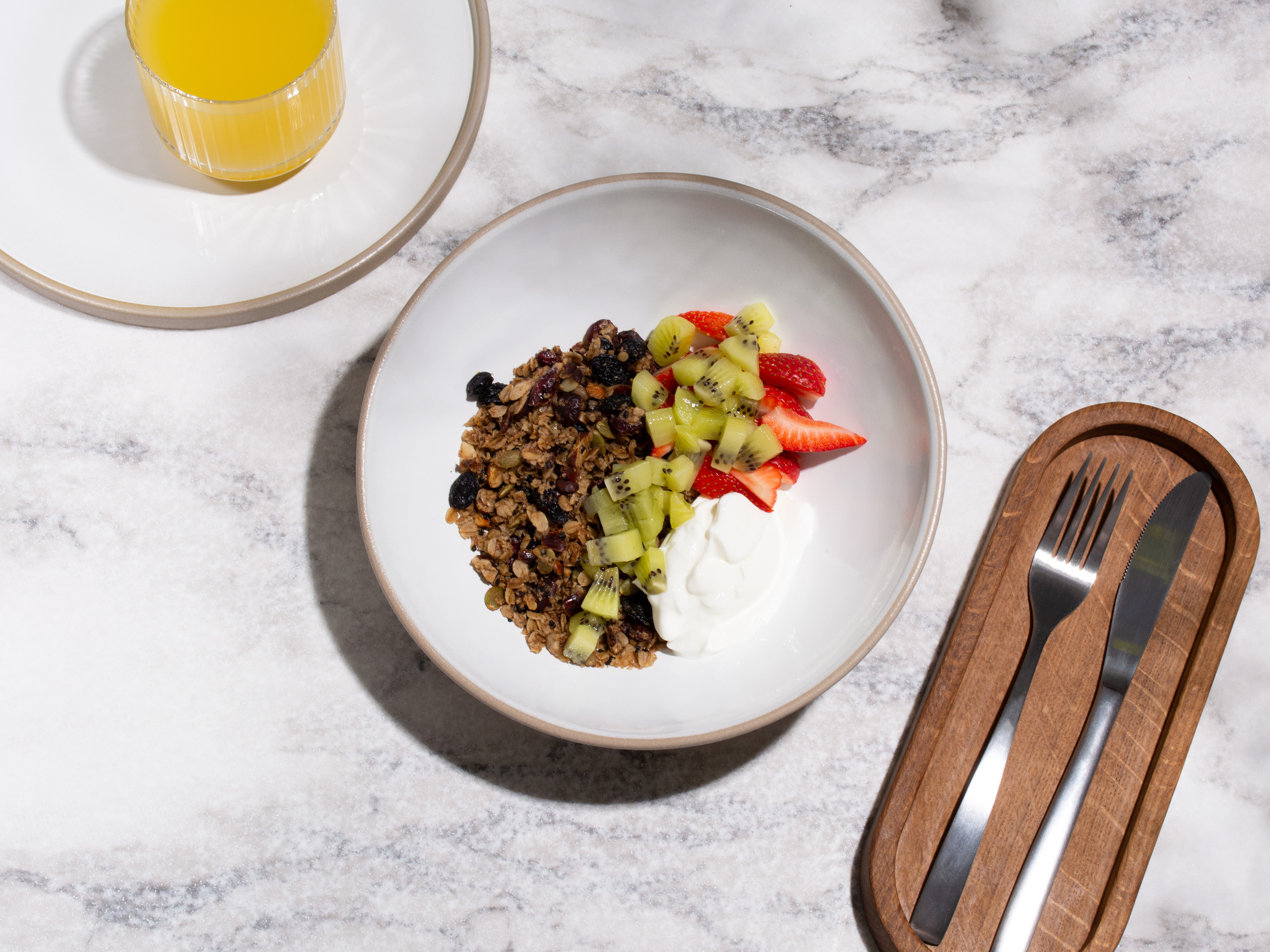 DEQUFO. Предметный фотограф в Москве Софья Боргардт