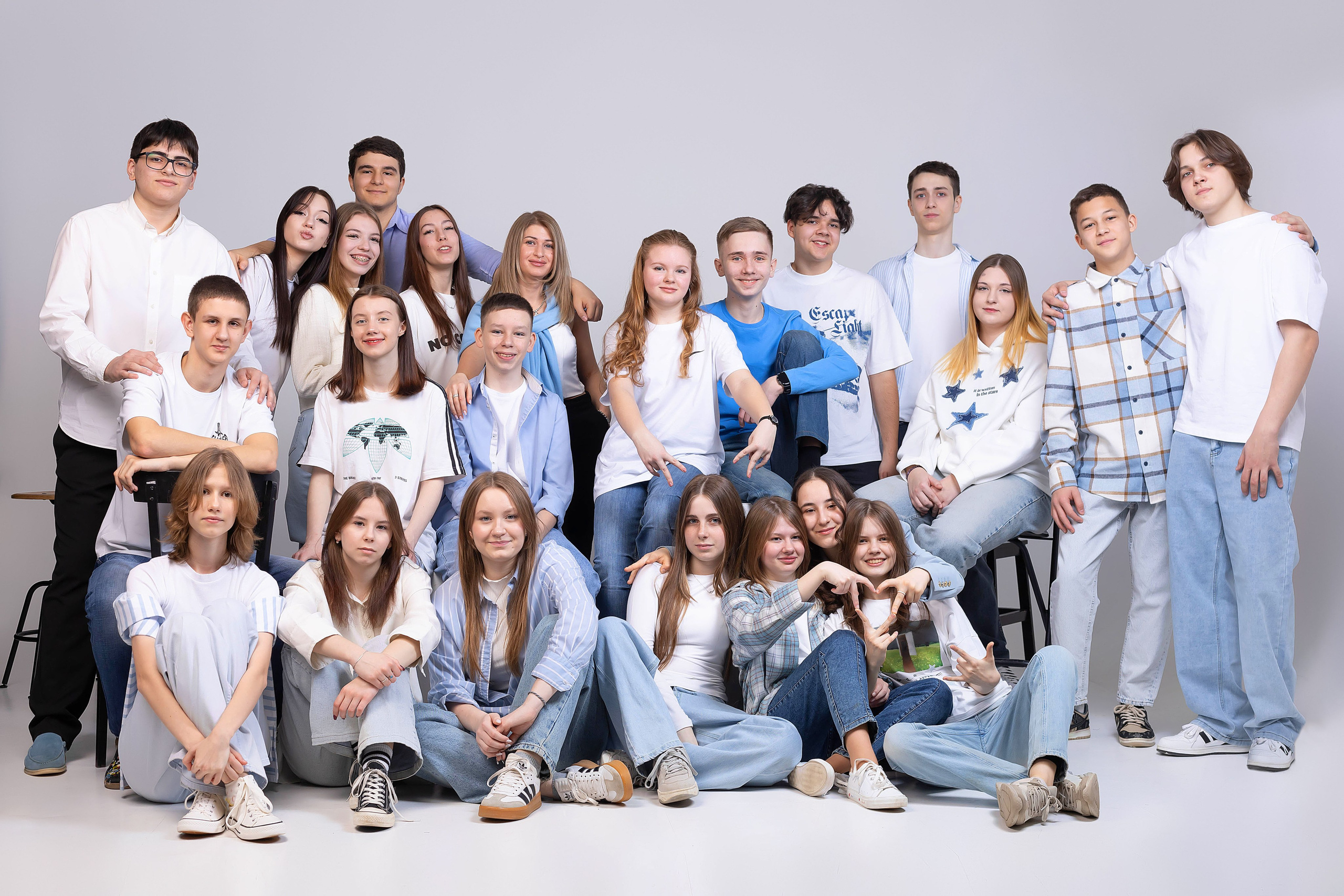 Фотосессия в студии 9 класс. Семейный и детский фотограф в Волгограде Серкибаева Ирина