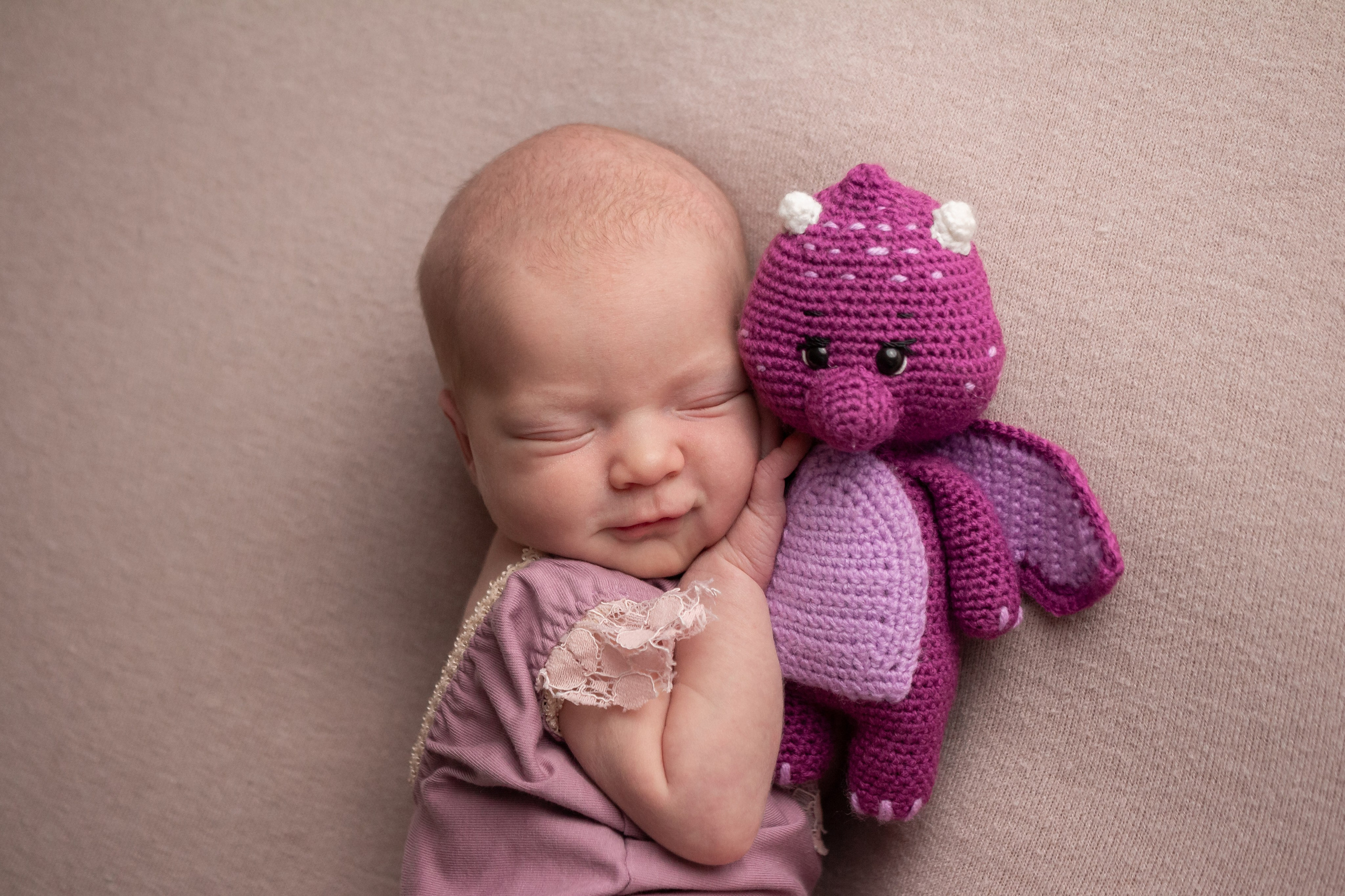 Классический стиль newborn. Фотограф новорождённых Анапа Елена Кушнарь