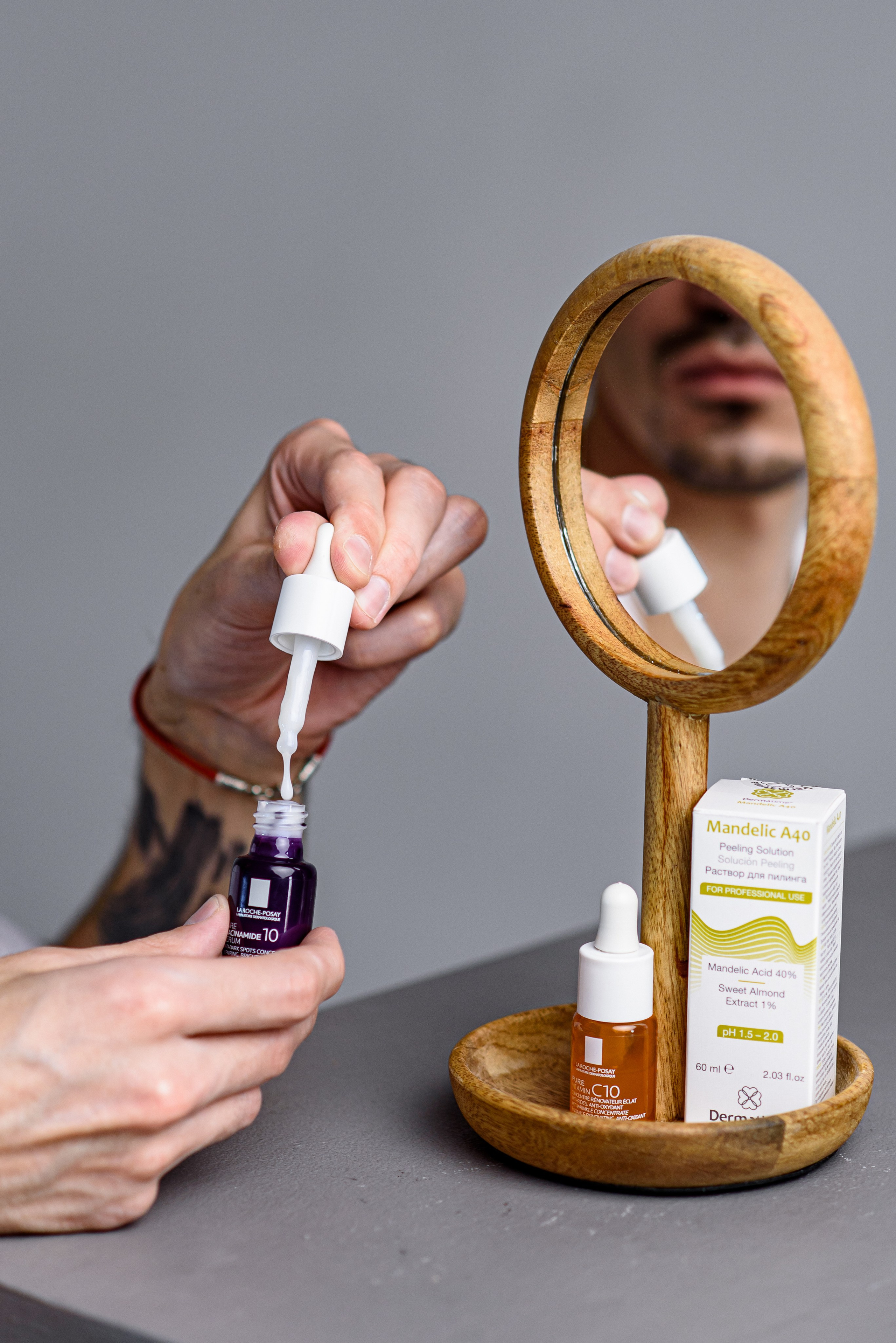 Косметолог Александр. Анастасия Петрович фотограф, фотокорреспондент в Москве и Санкт-Петербурге. Фотосъёмка репортажа, мероприятия, корпоративная съёмка, контент