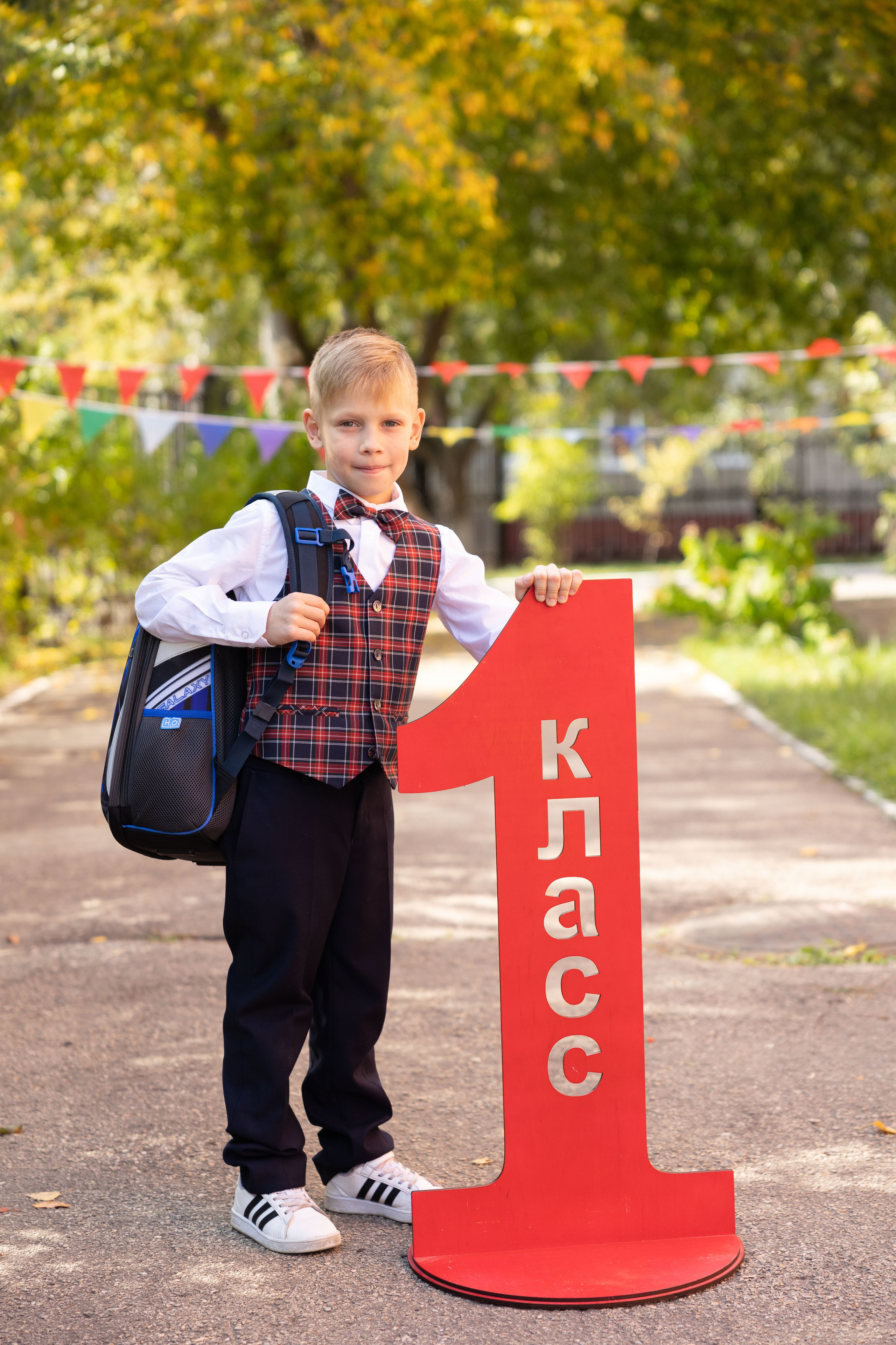 Первоклашки. 165 лицей. Лапшина Юлия — школьный фотограф в Нижнем Новгороде. Выпускные альбомы